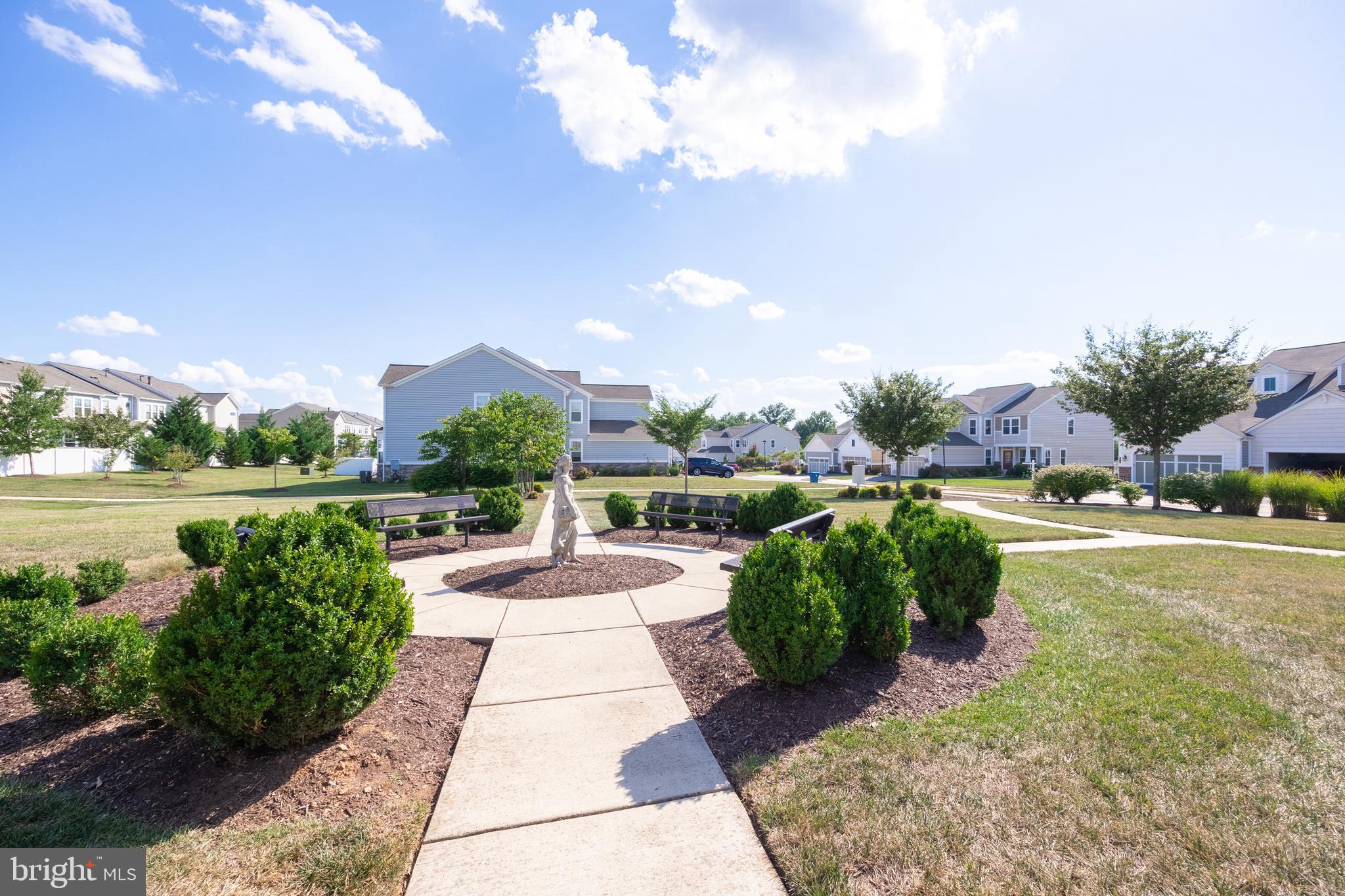 TRENT GROVE - Residential