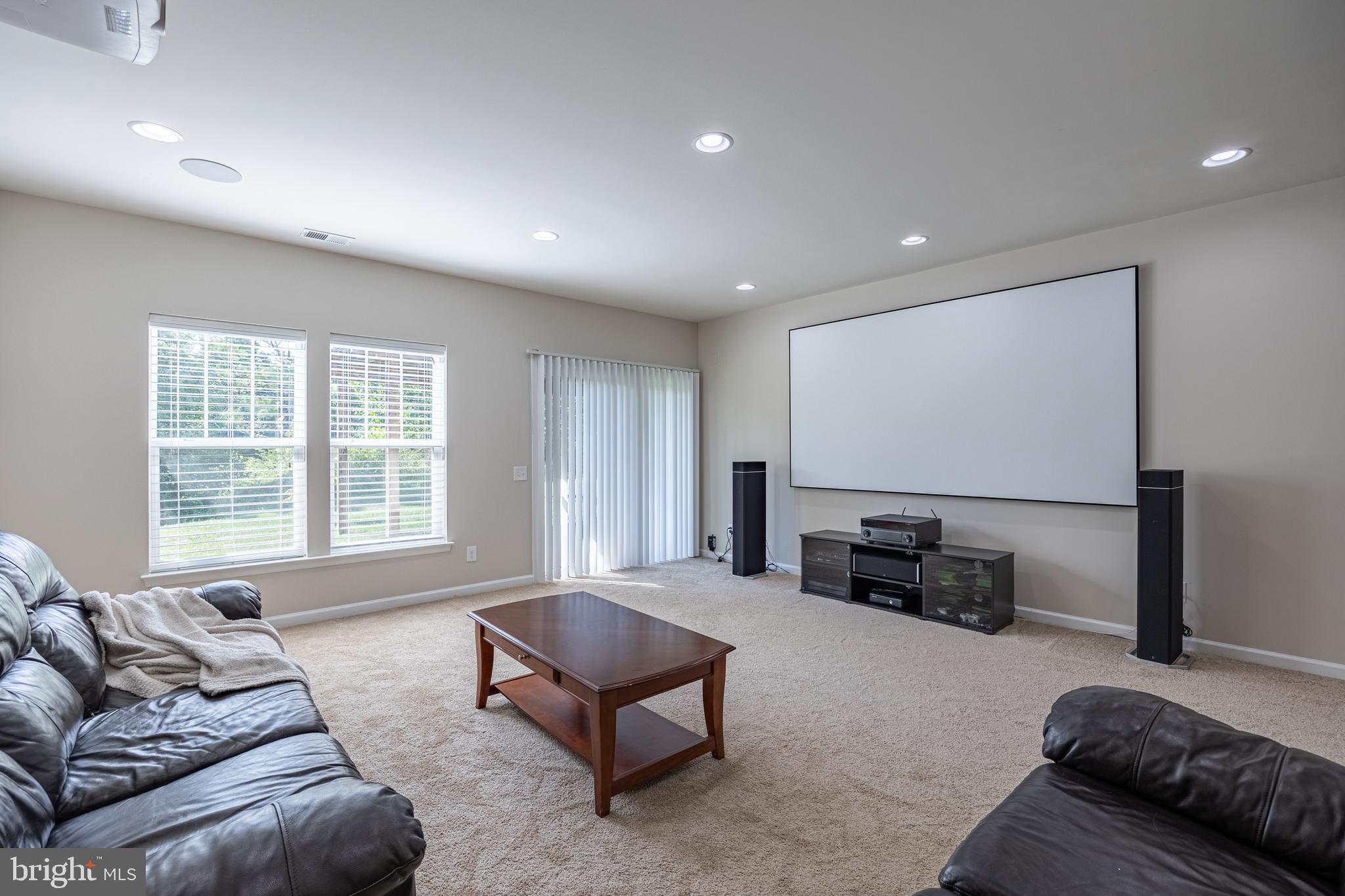 TRENT GROVE - Residential