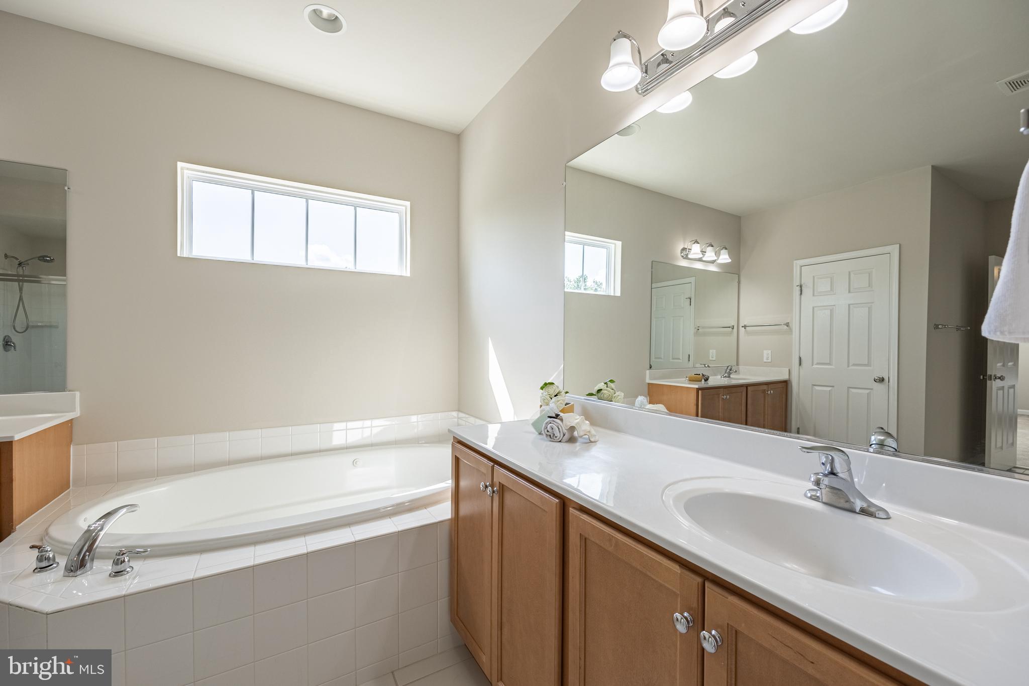 TRENT GROVE - Residential