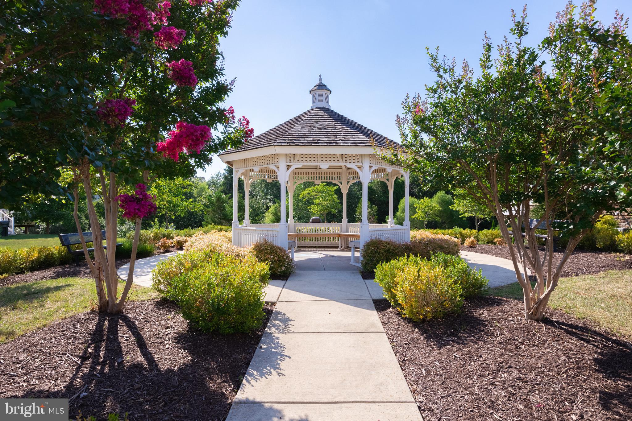 TRENT GROVE - Residential