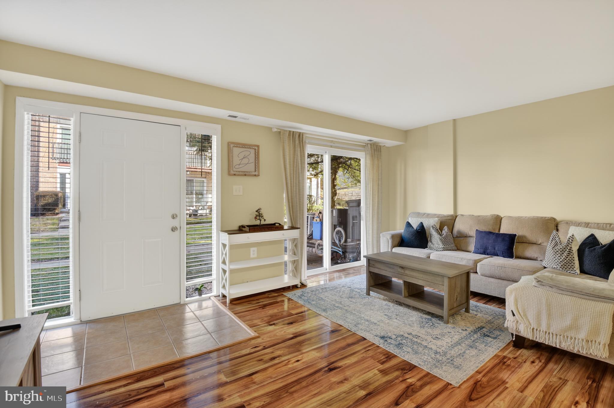 2498 SUN VALLEY CIRCLE