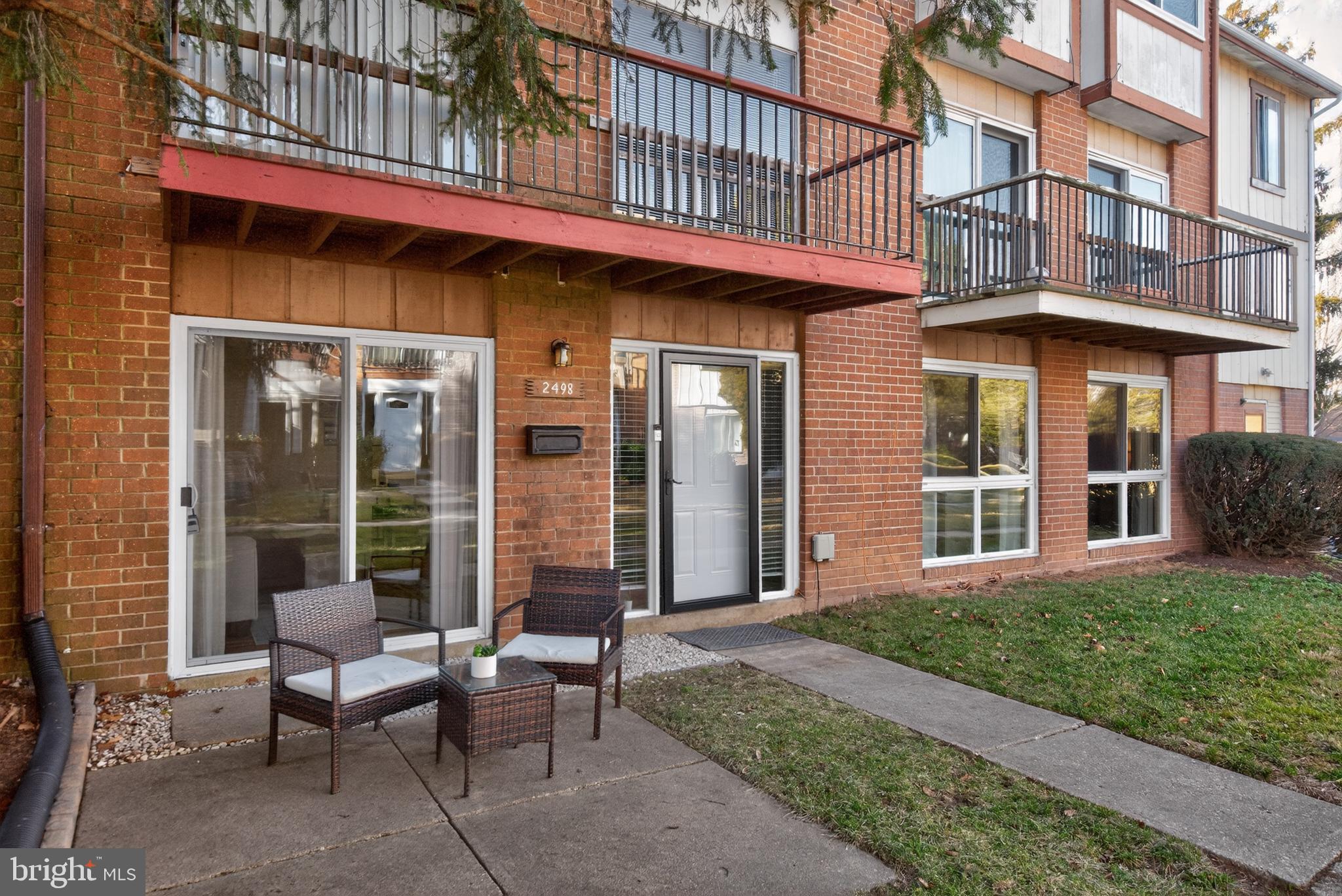 2498 SUN VALLEY CIRCLE