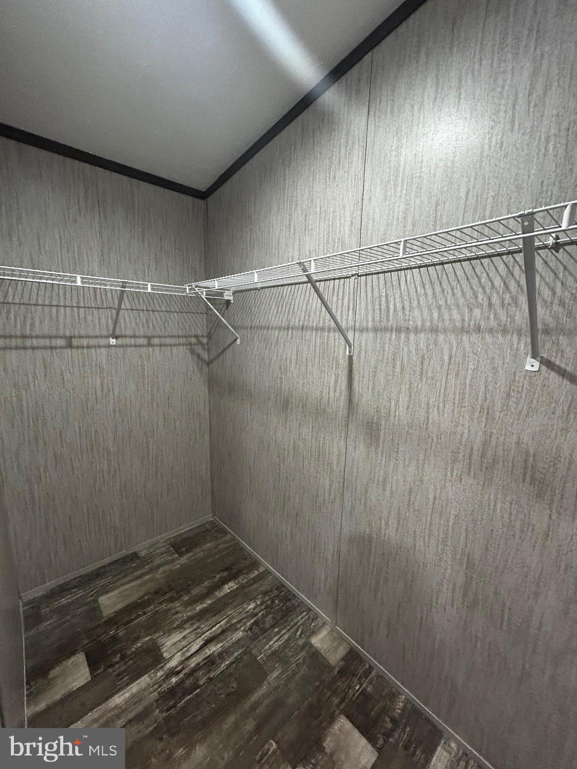 MIDDLE CREEK VILLAGE - Residential