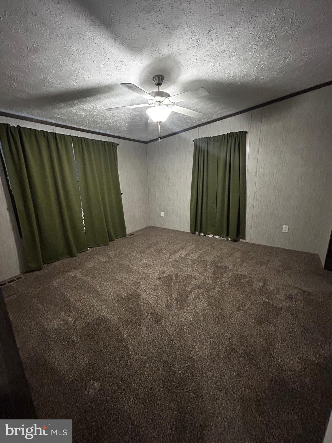 MIDDLE CREEK VILLAGE - Residential