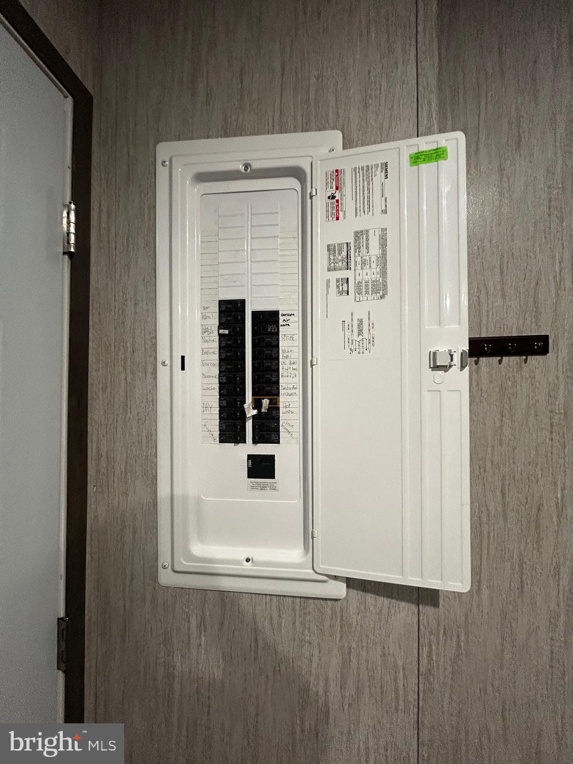 MIDDLE CREEK VILLAGE - Residential