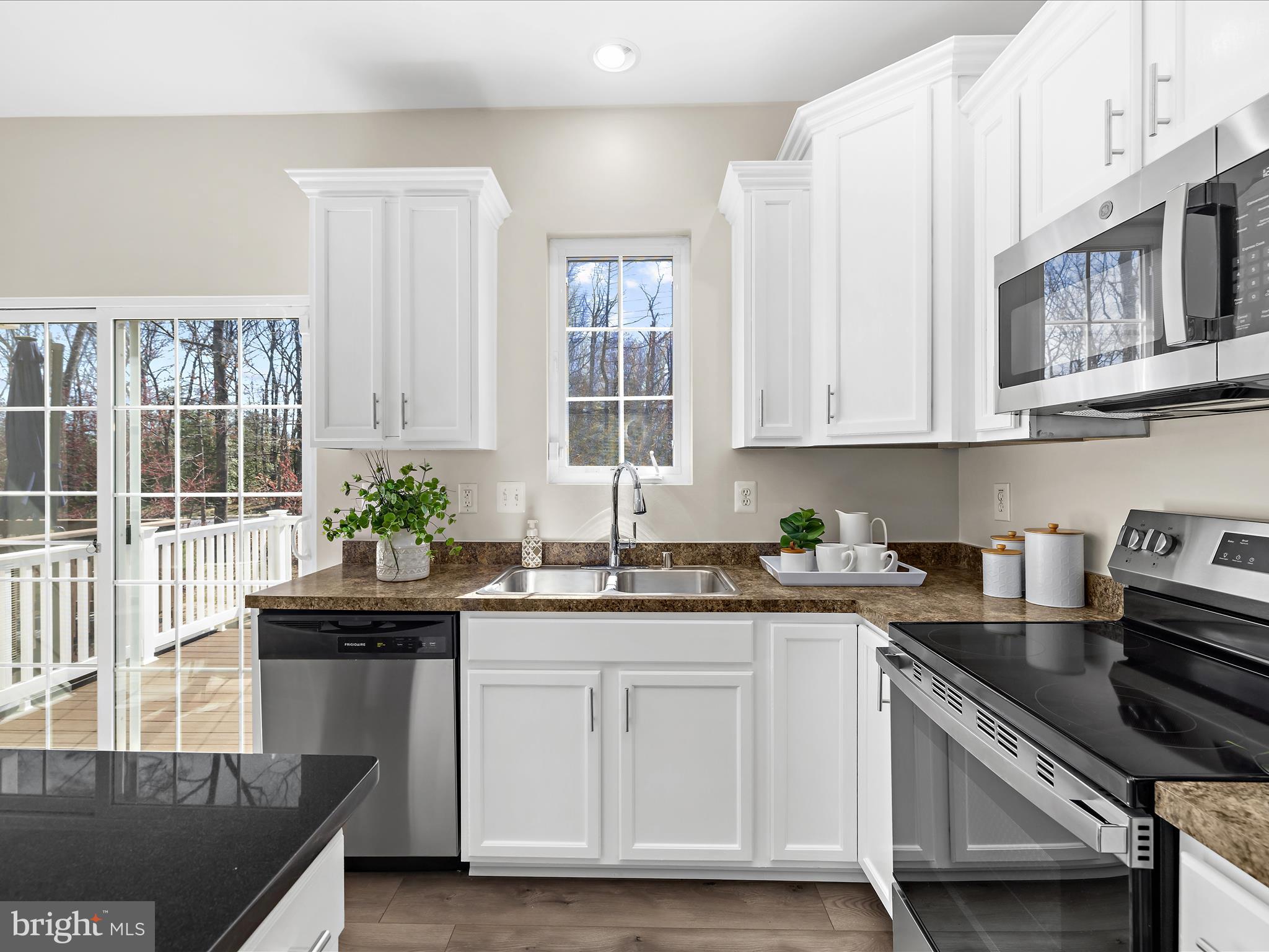 TANYARD SPRINGS - Residential