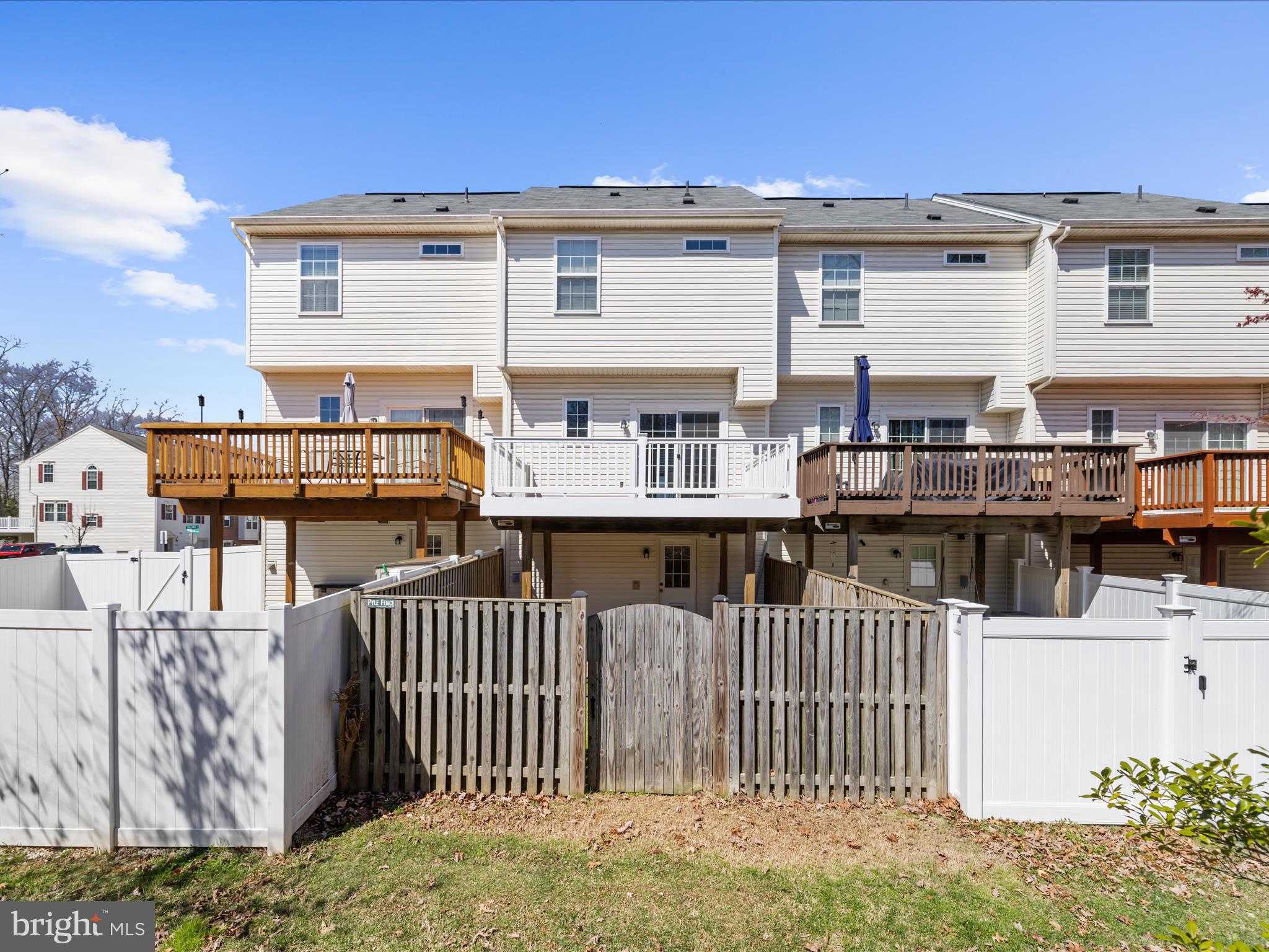 TANYARD SPRINGS - Residential