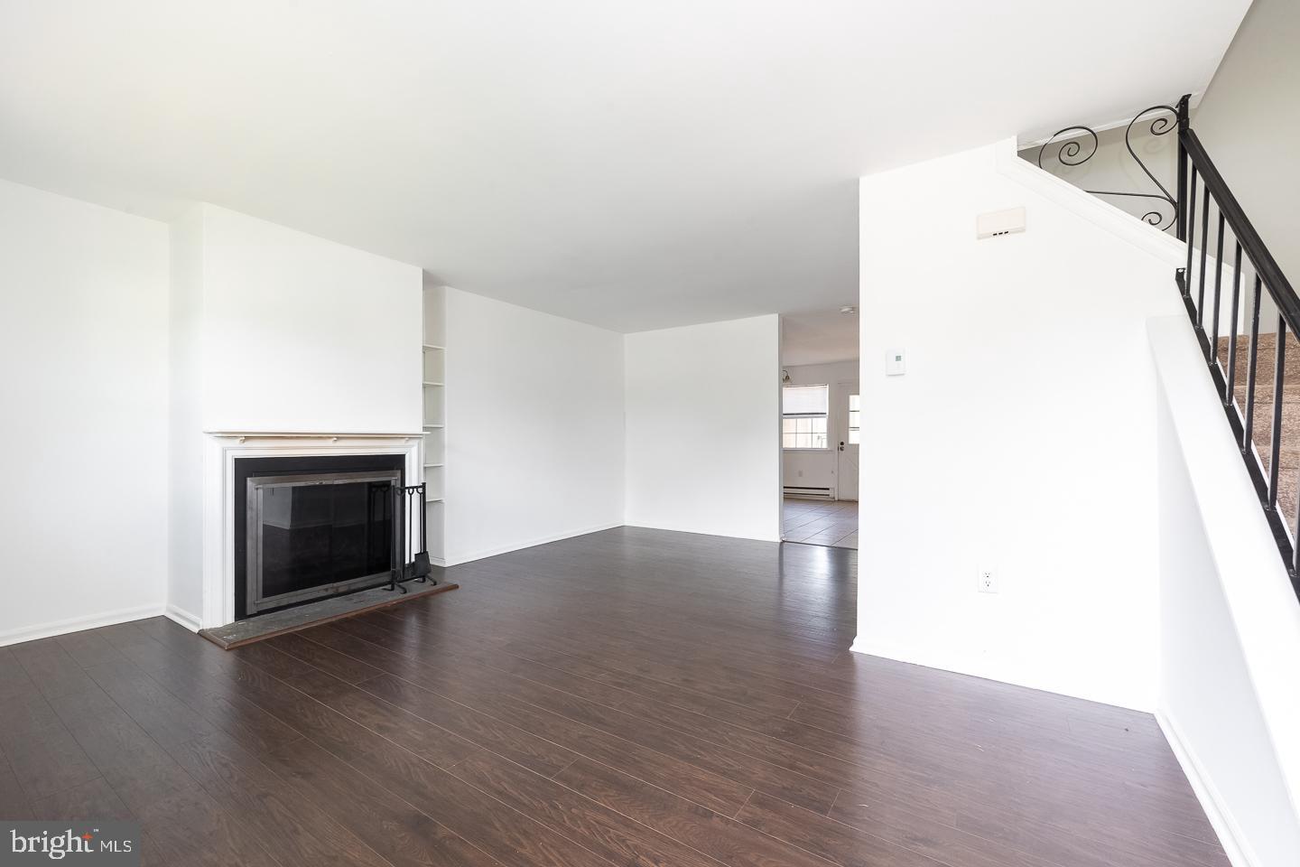 287 ANGLESEY TERRACE 77