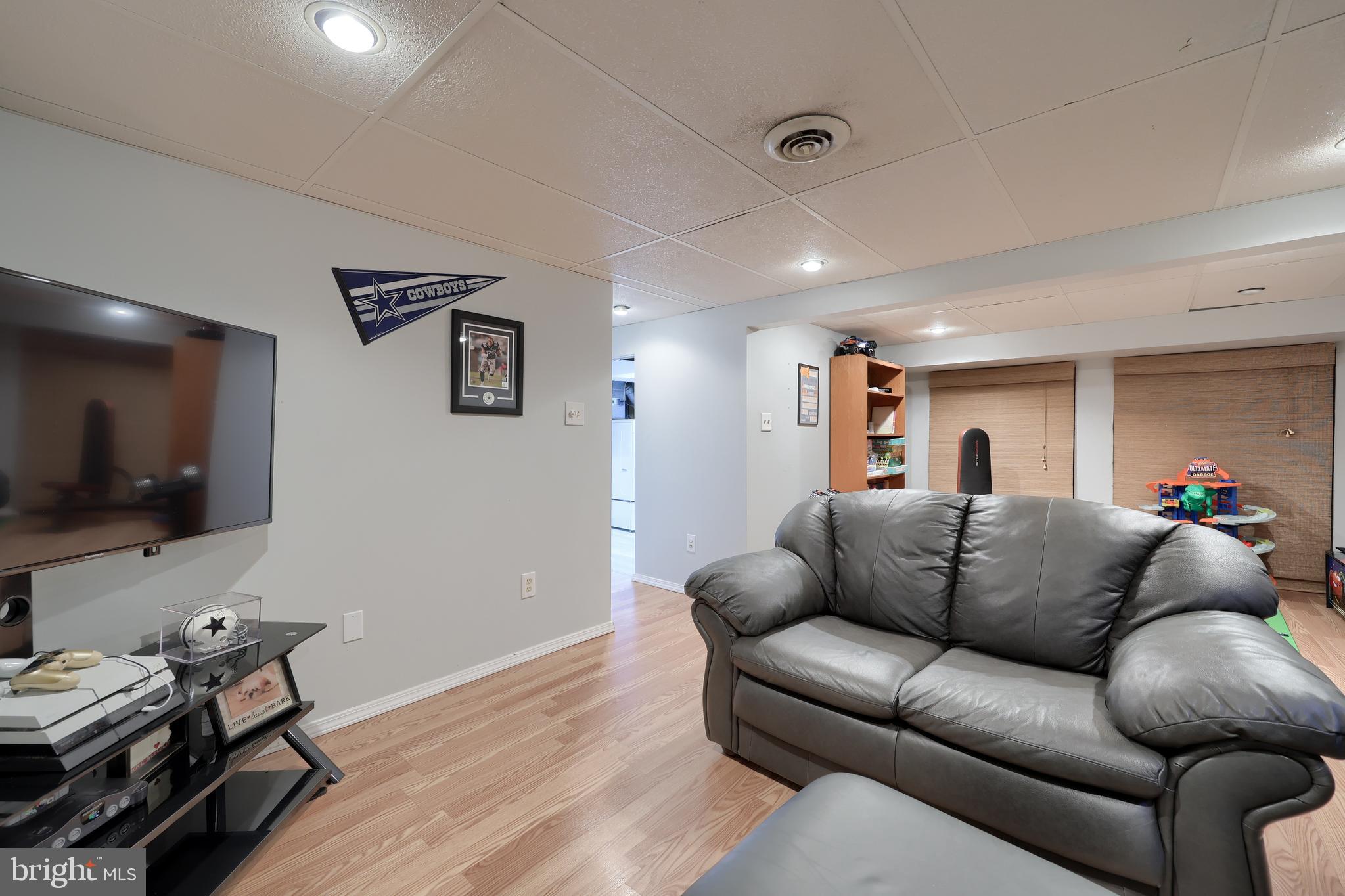 PENN OAKS - Residential