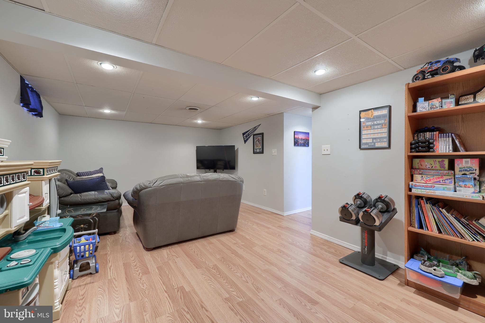 PENN OAKS - Residential