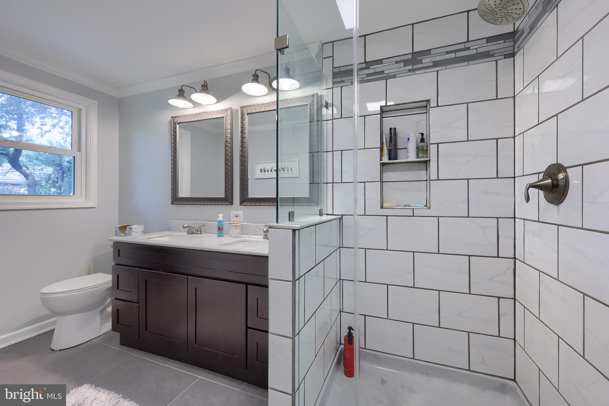 PENN OAKS - Residential