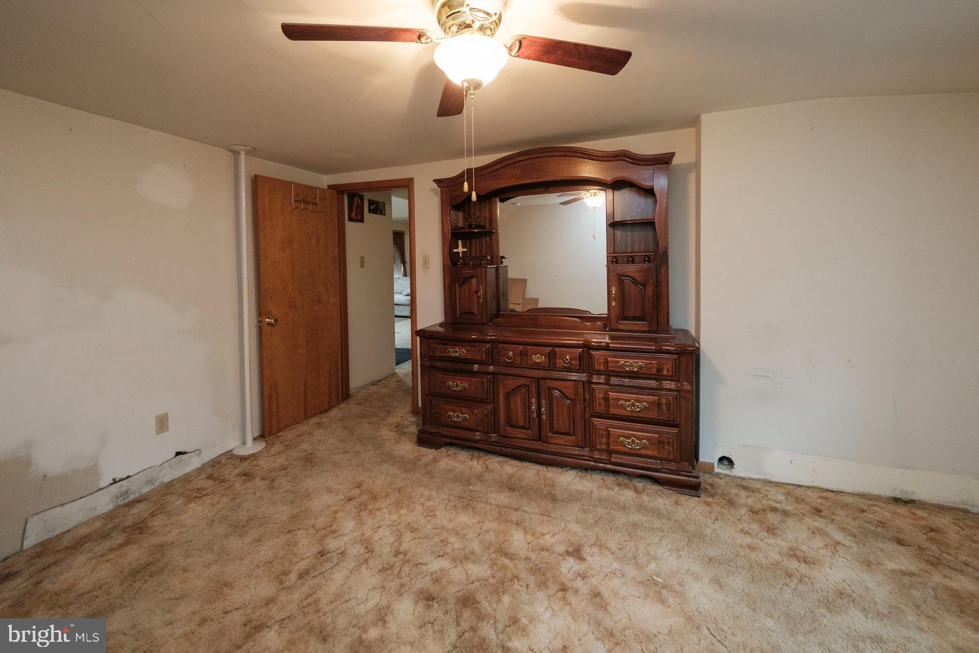 WEST HILLS - Residential Income