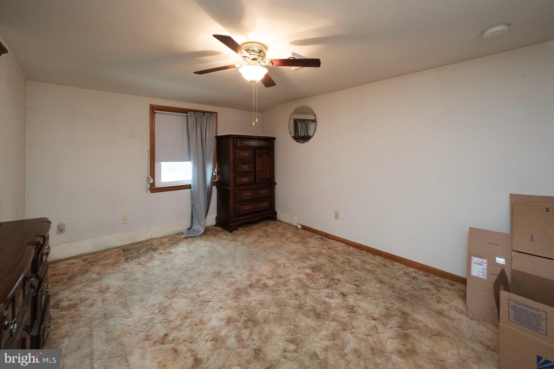 WEST HILLS - Residential Income