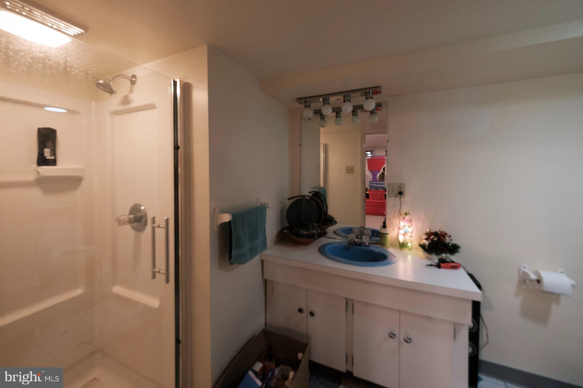 WEST HILLS - Residential Income