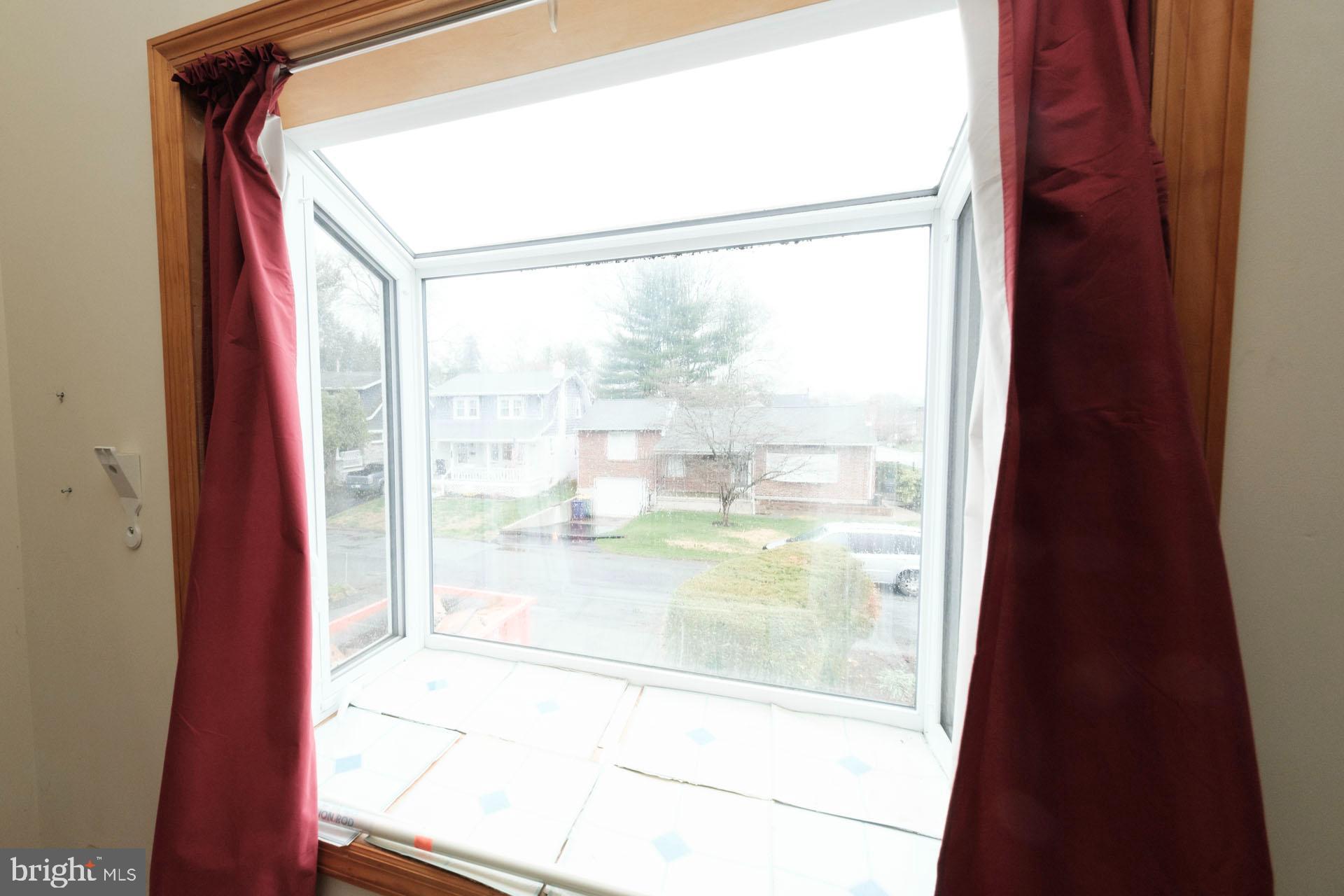 WEST HILLS - Residential Income