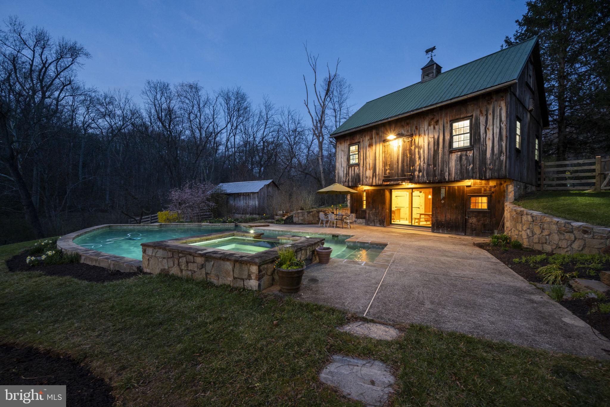 2004 STRINGTOWN ROAD