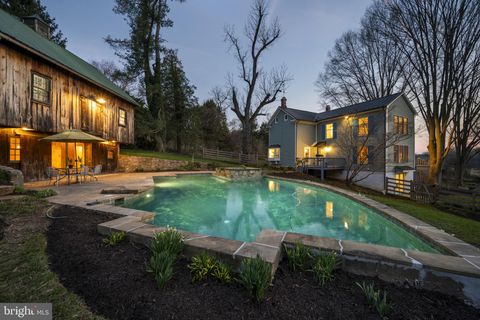 Photo of 2004 Stringtown Road, SPARKS GLENCOE, MD 21152 (MLS # MDBC2158170)