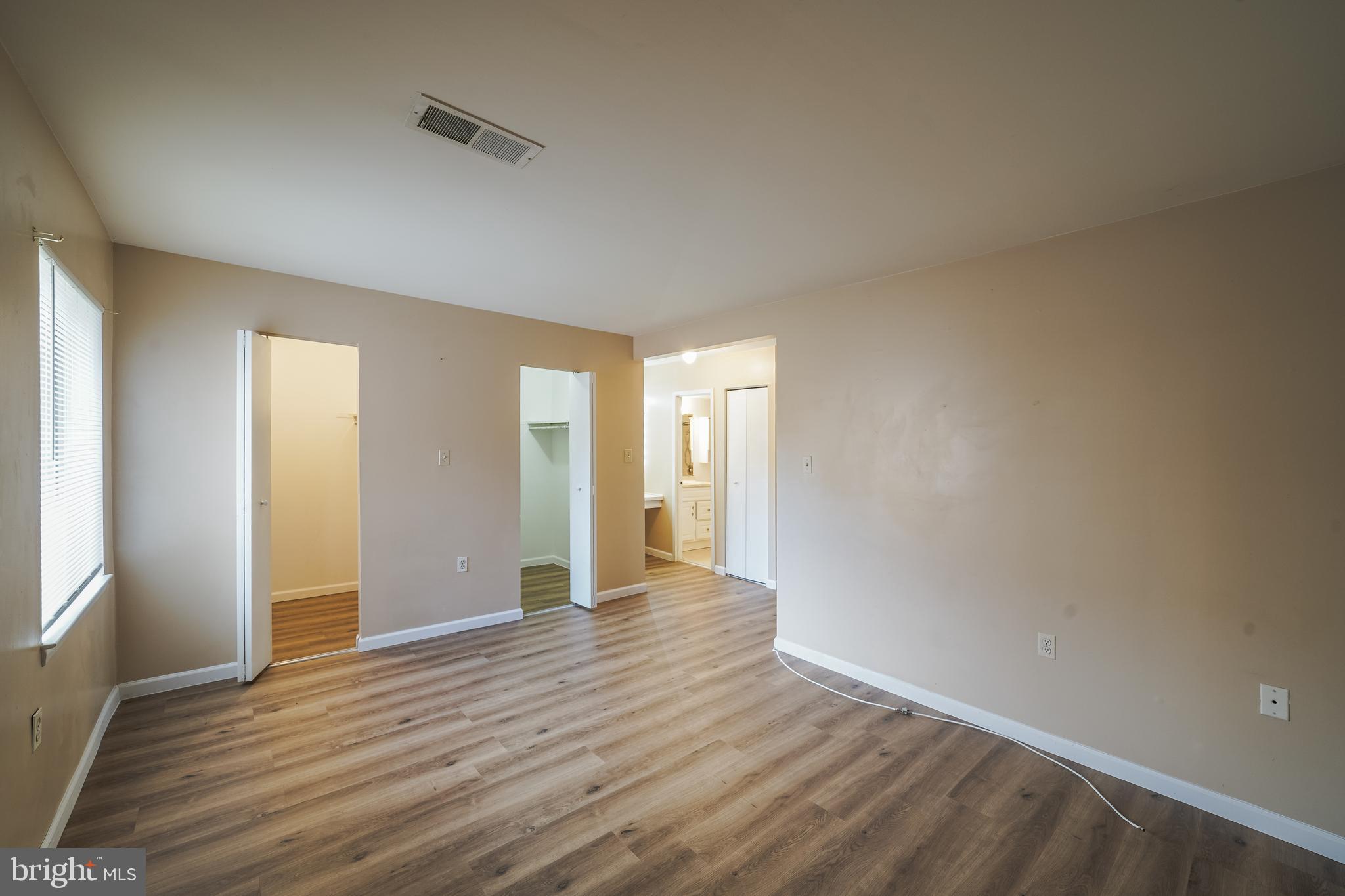 VILLA RIDGE CONDOMINIUM - Residential