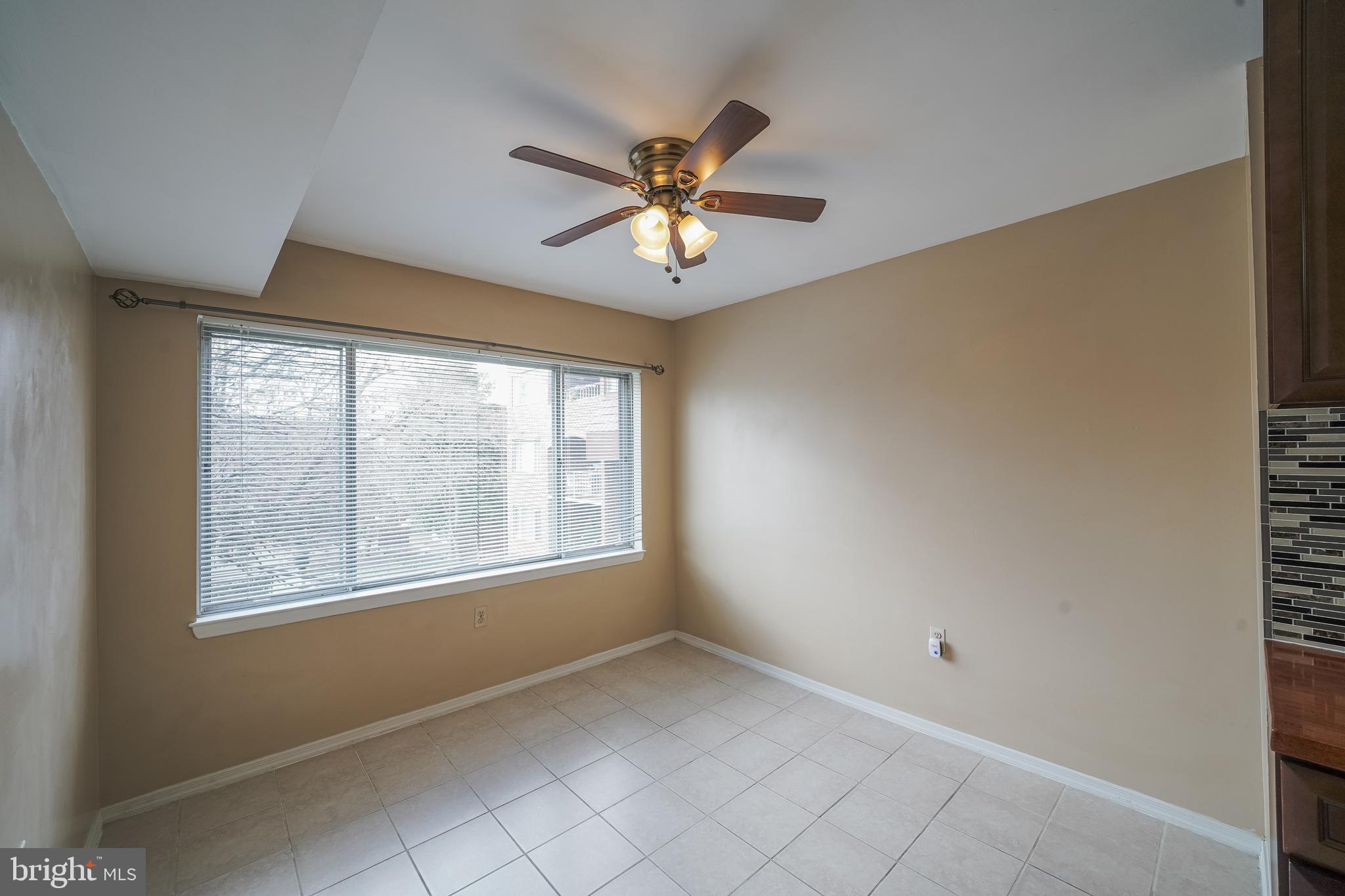 VILLA RIDGE CONDOMINIUM - Residential