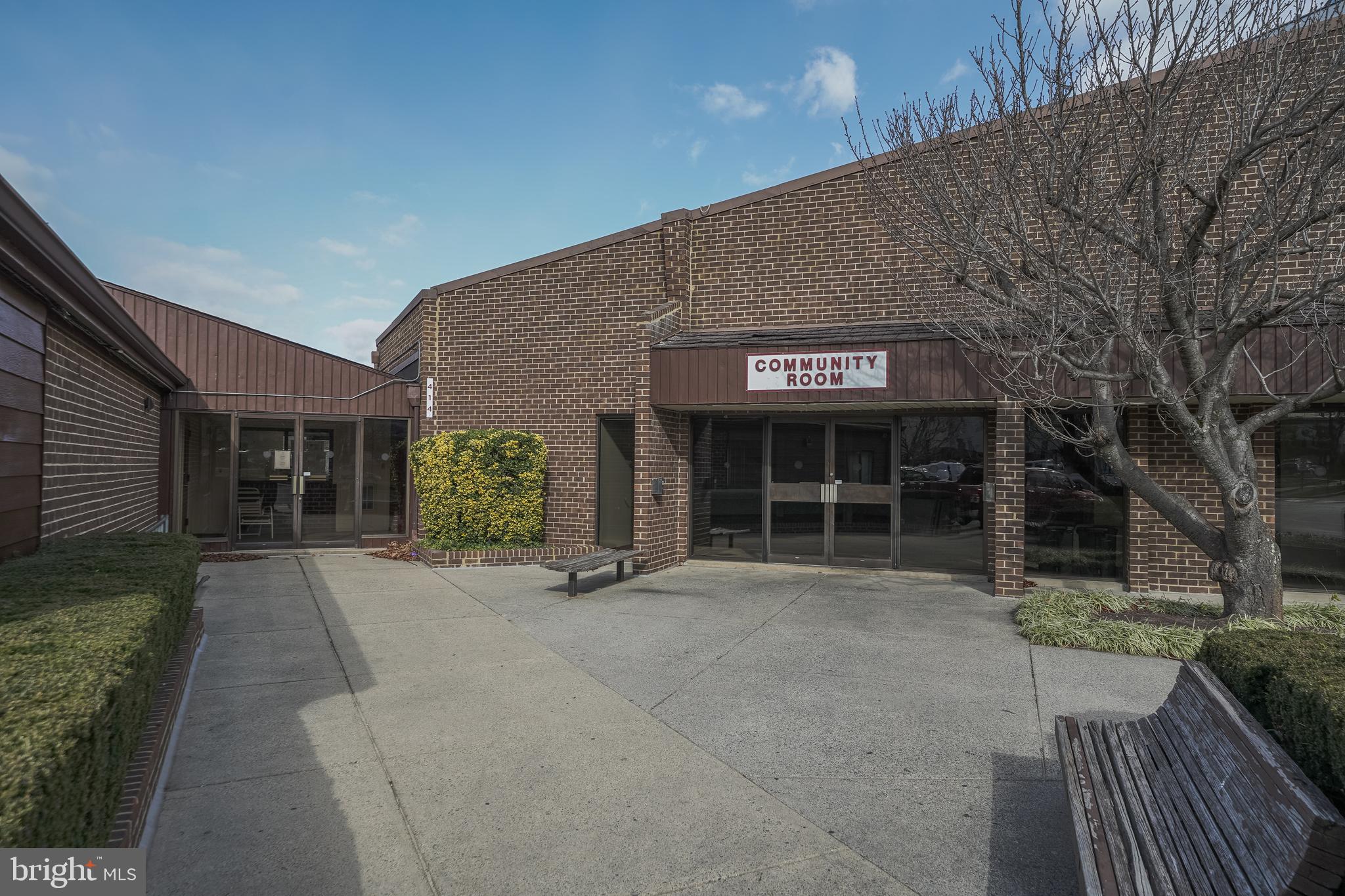 VILLA RIDGE CONDOMINIUM - Residential