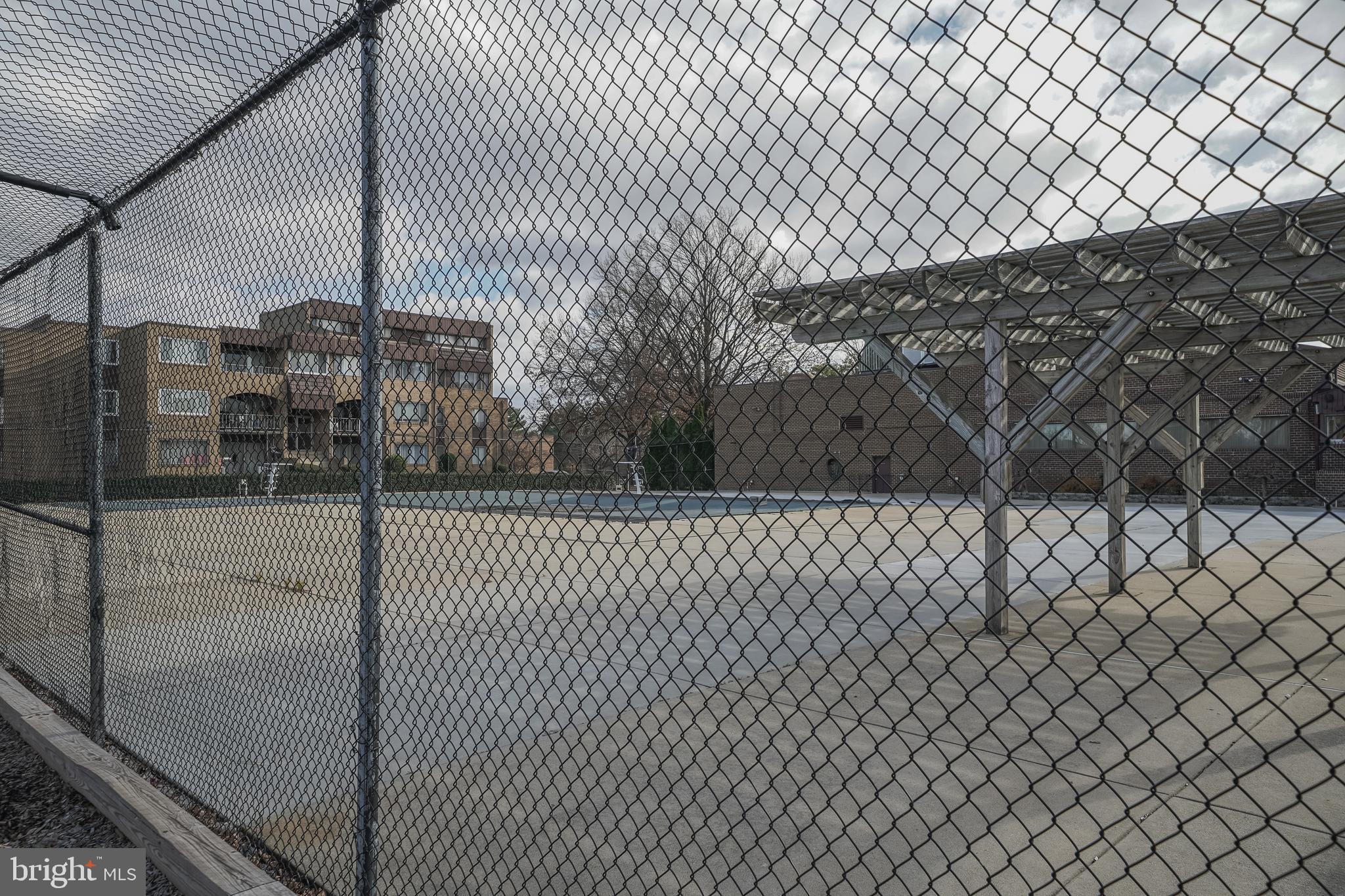 VILLA RIDGE CONDOMINIUM - Residential