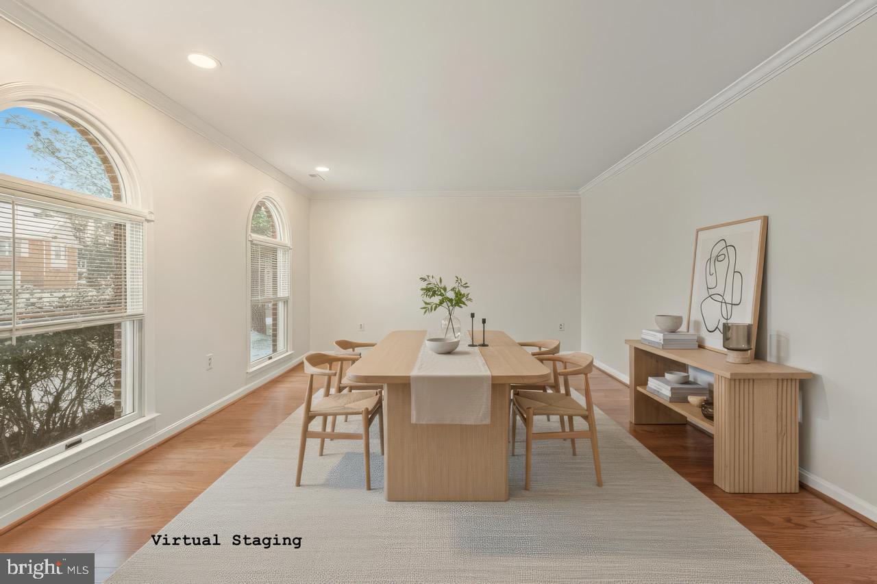 OAK LAWN - Residential