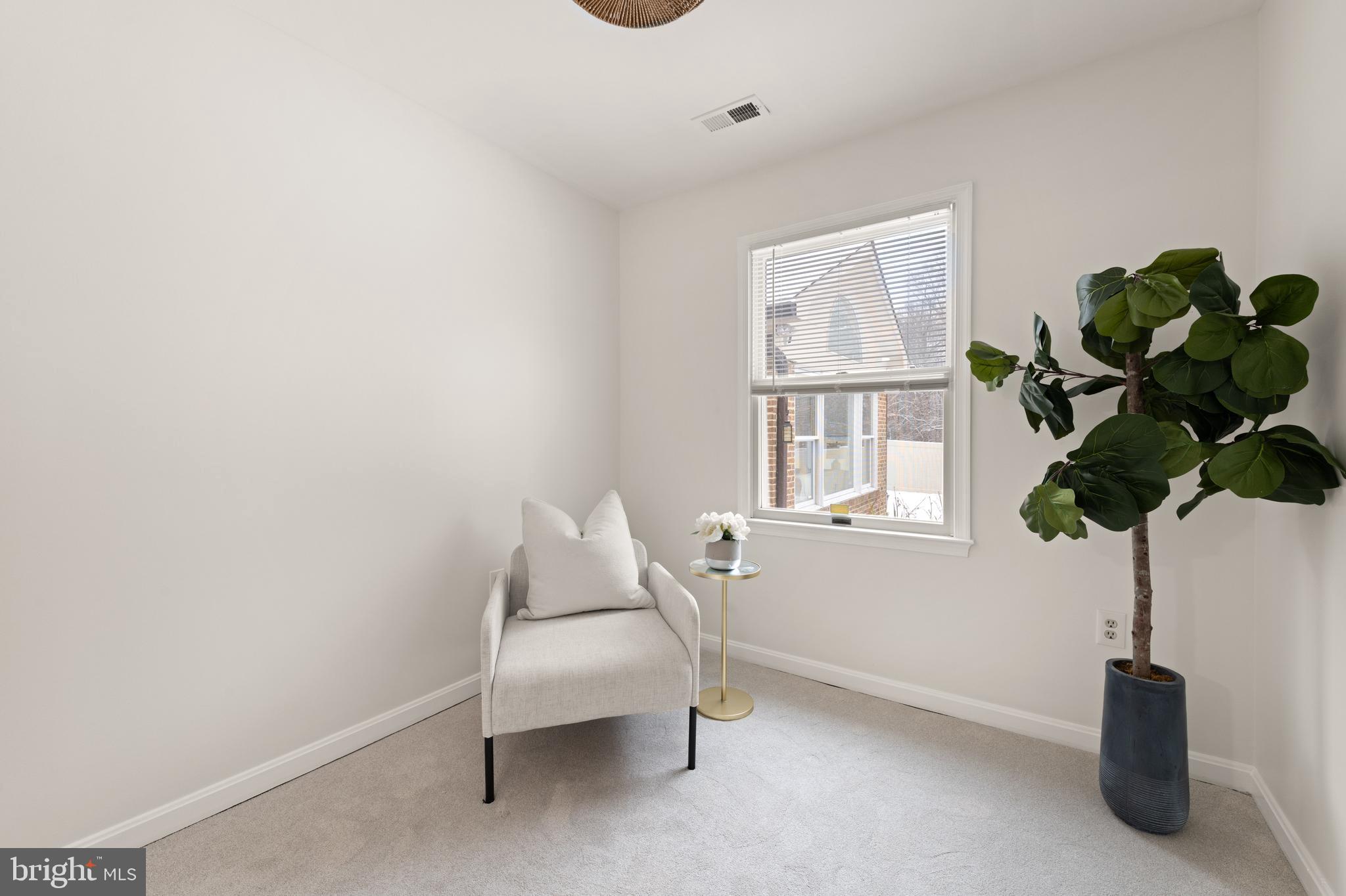 OAK LAWN - Residential