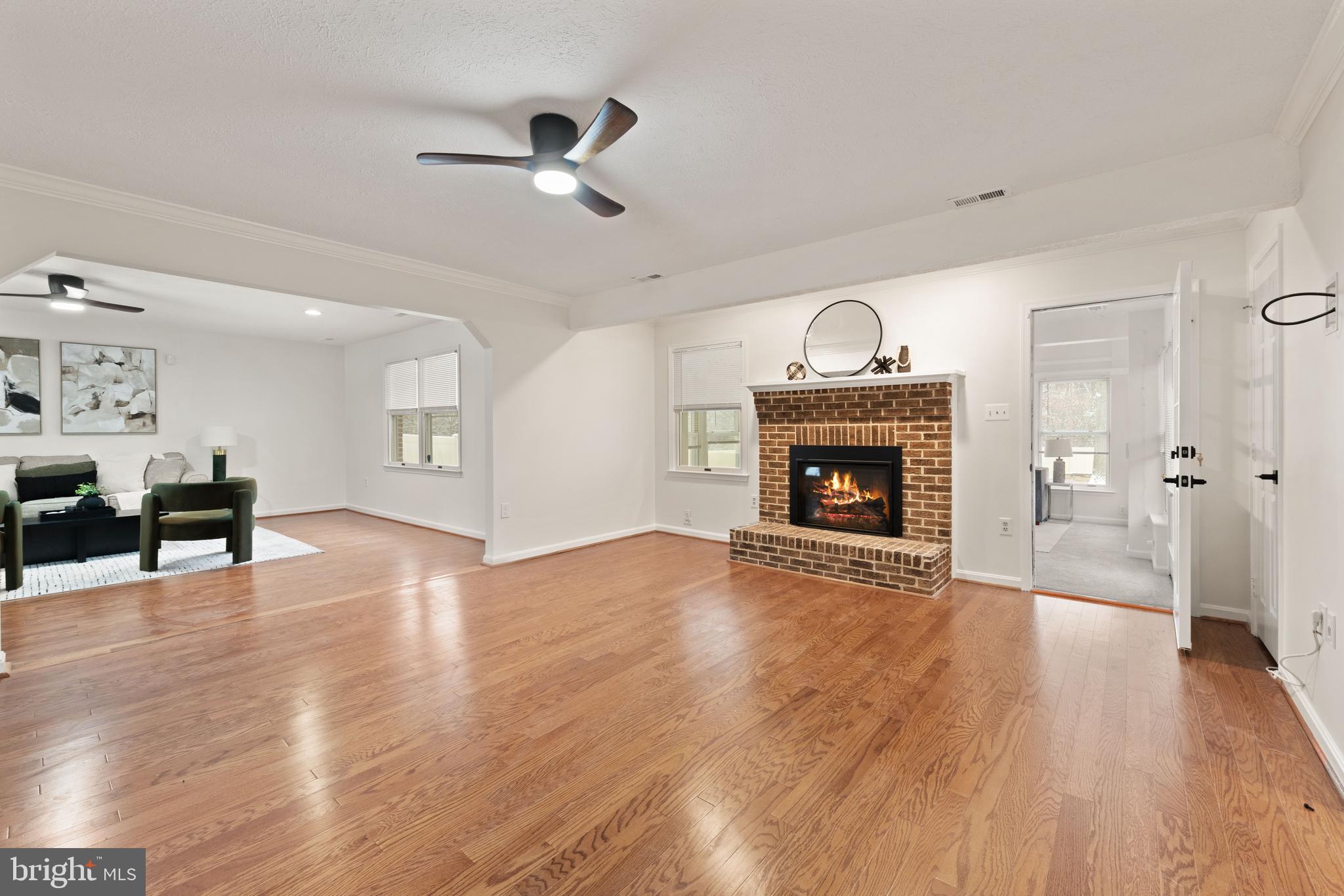 OAK LAWN - Residential