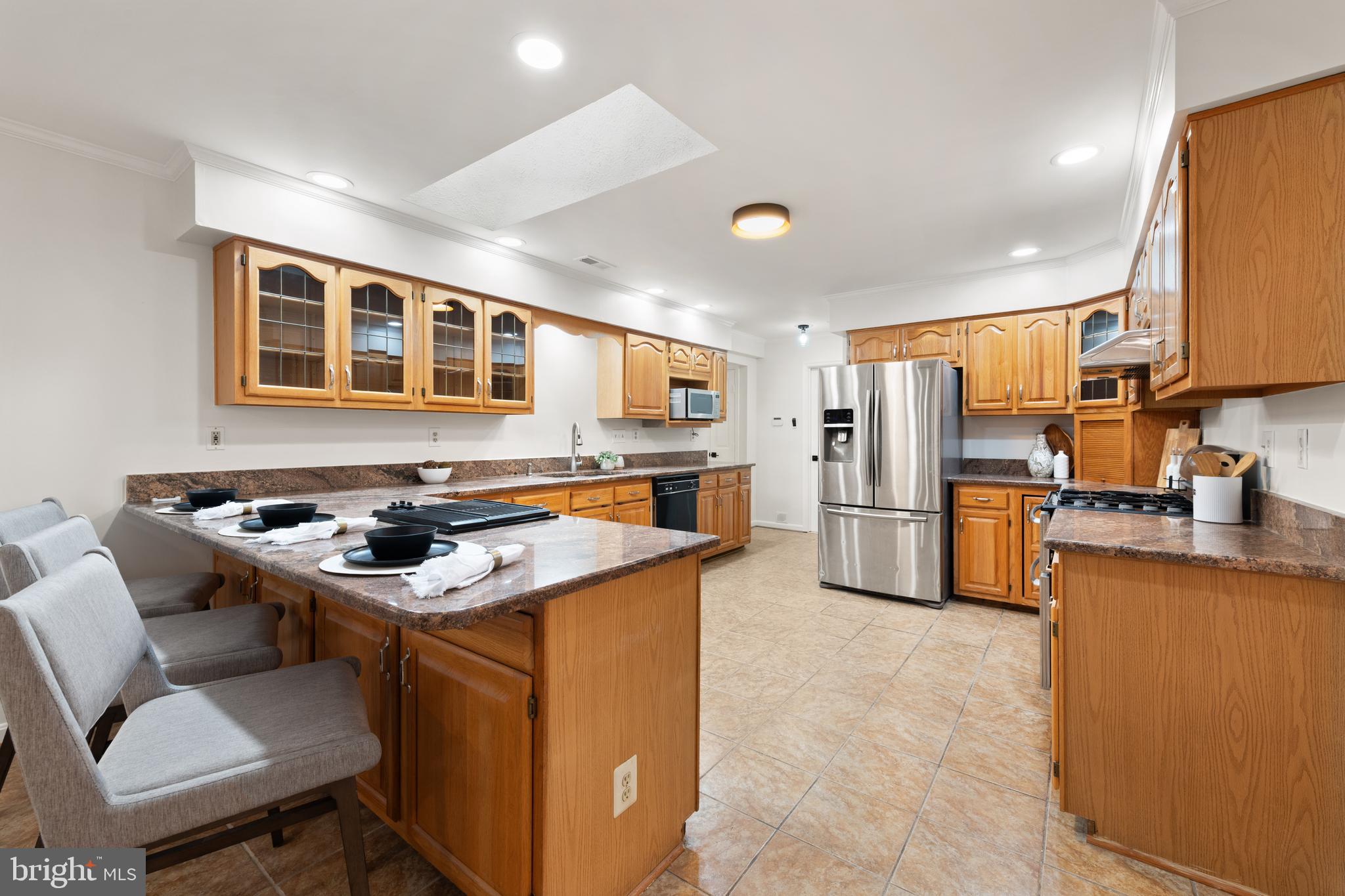 OAK LAWN - Residential