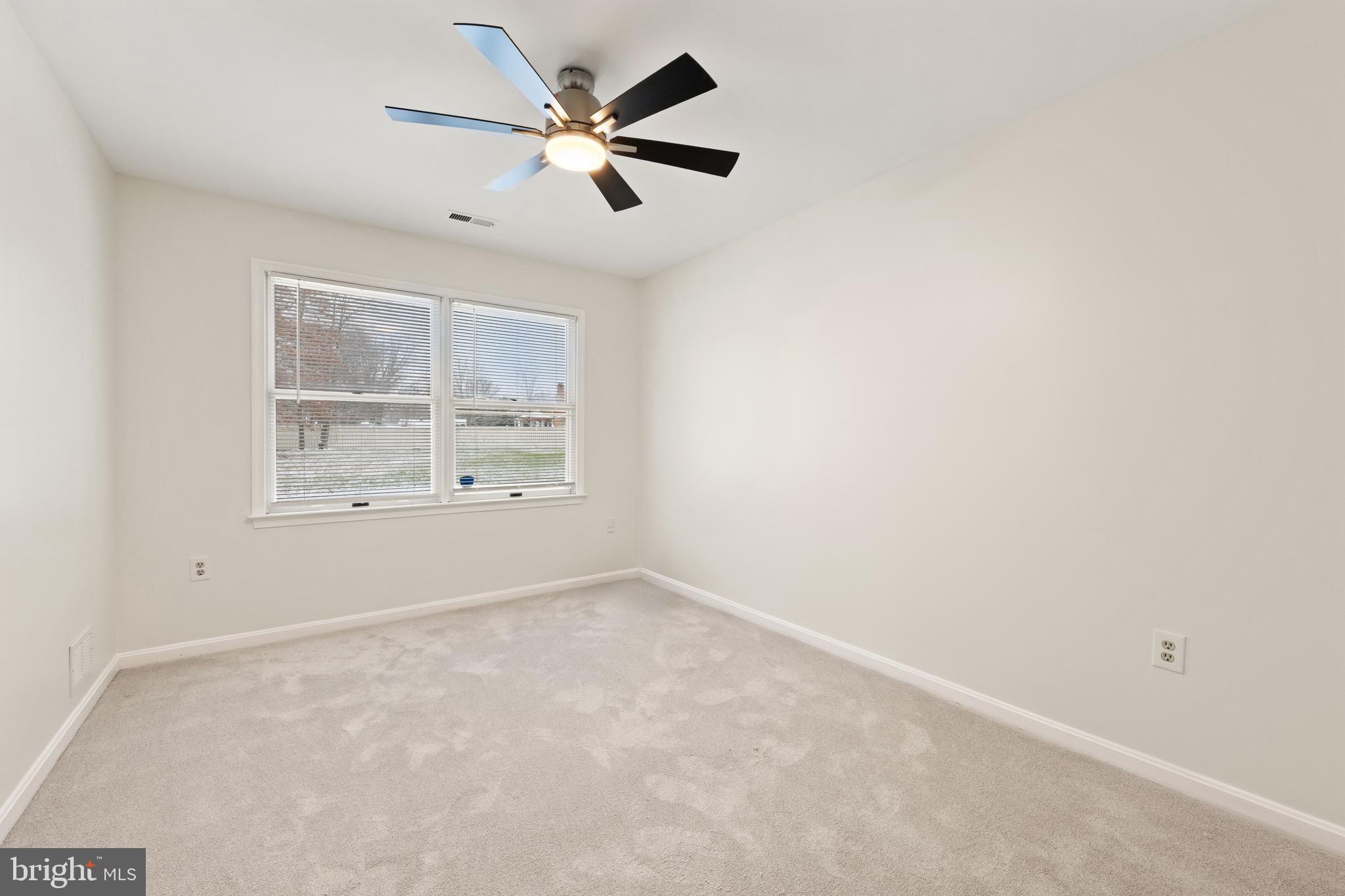 OAK LAWN - Residential