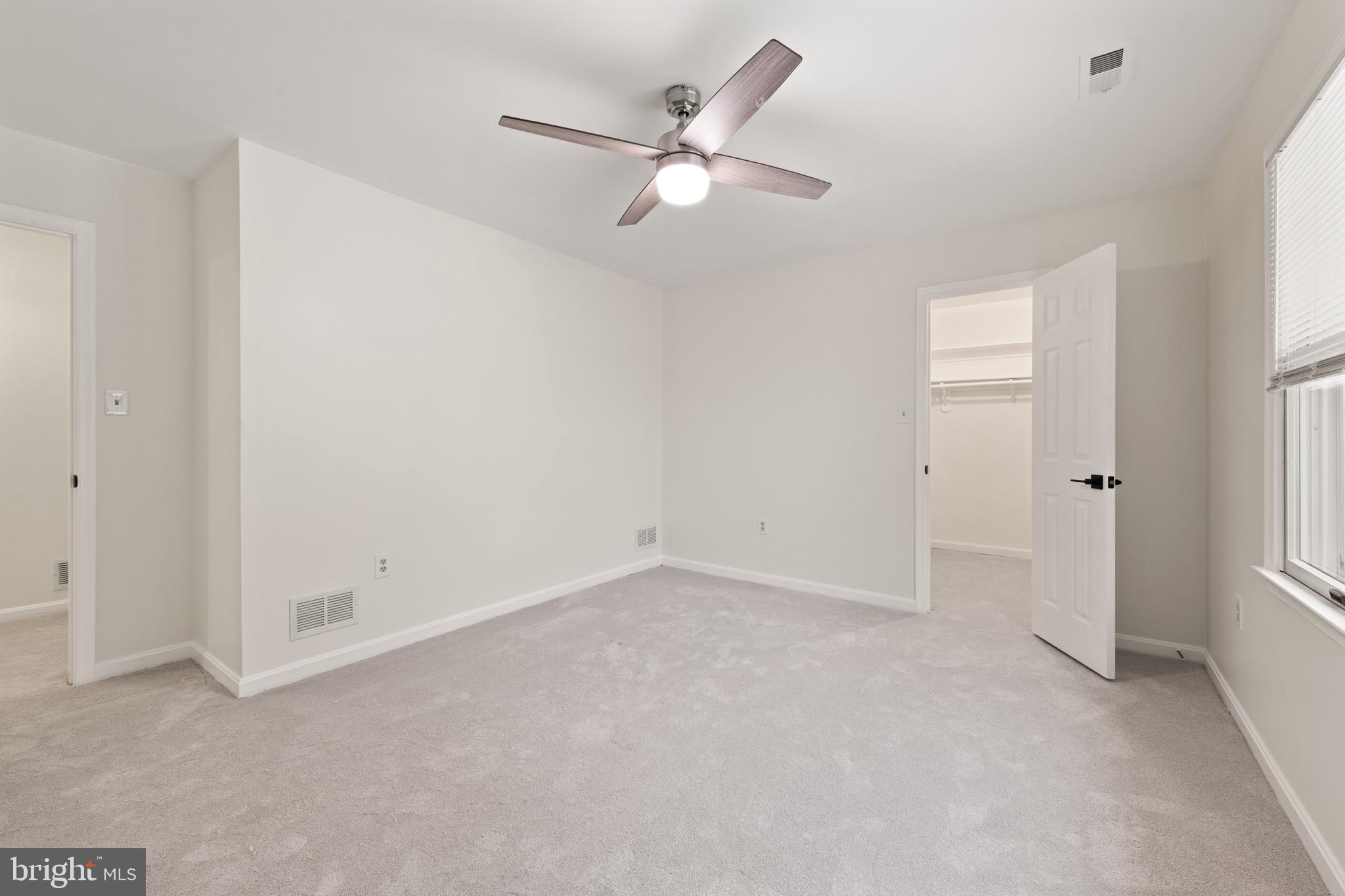 OAK LAWN - Residential