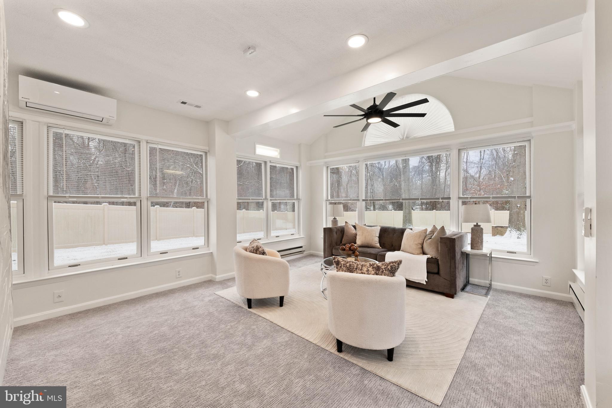 OAK LAWN - Residential