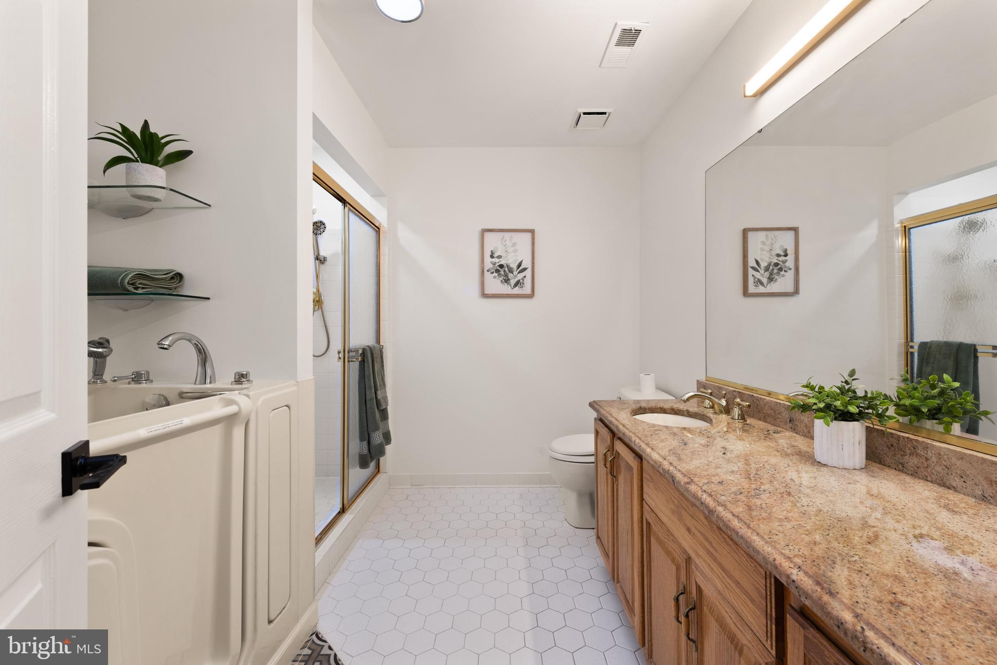 OAK LAWN - Residential