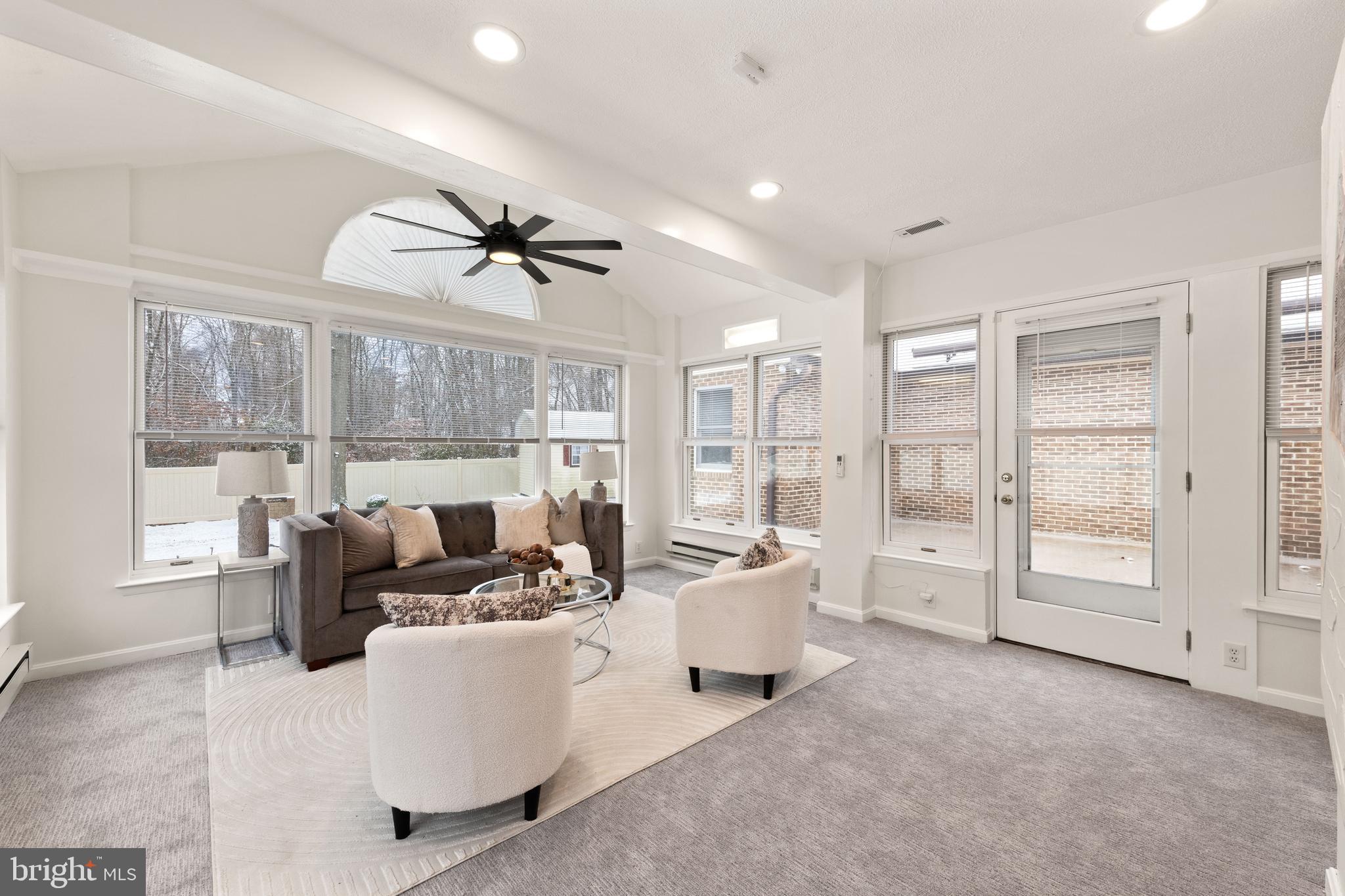 OAK LAWN - Residential