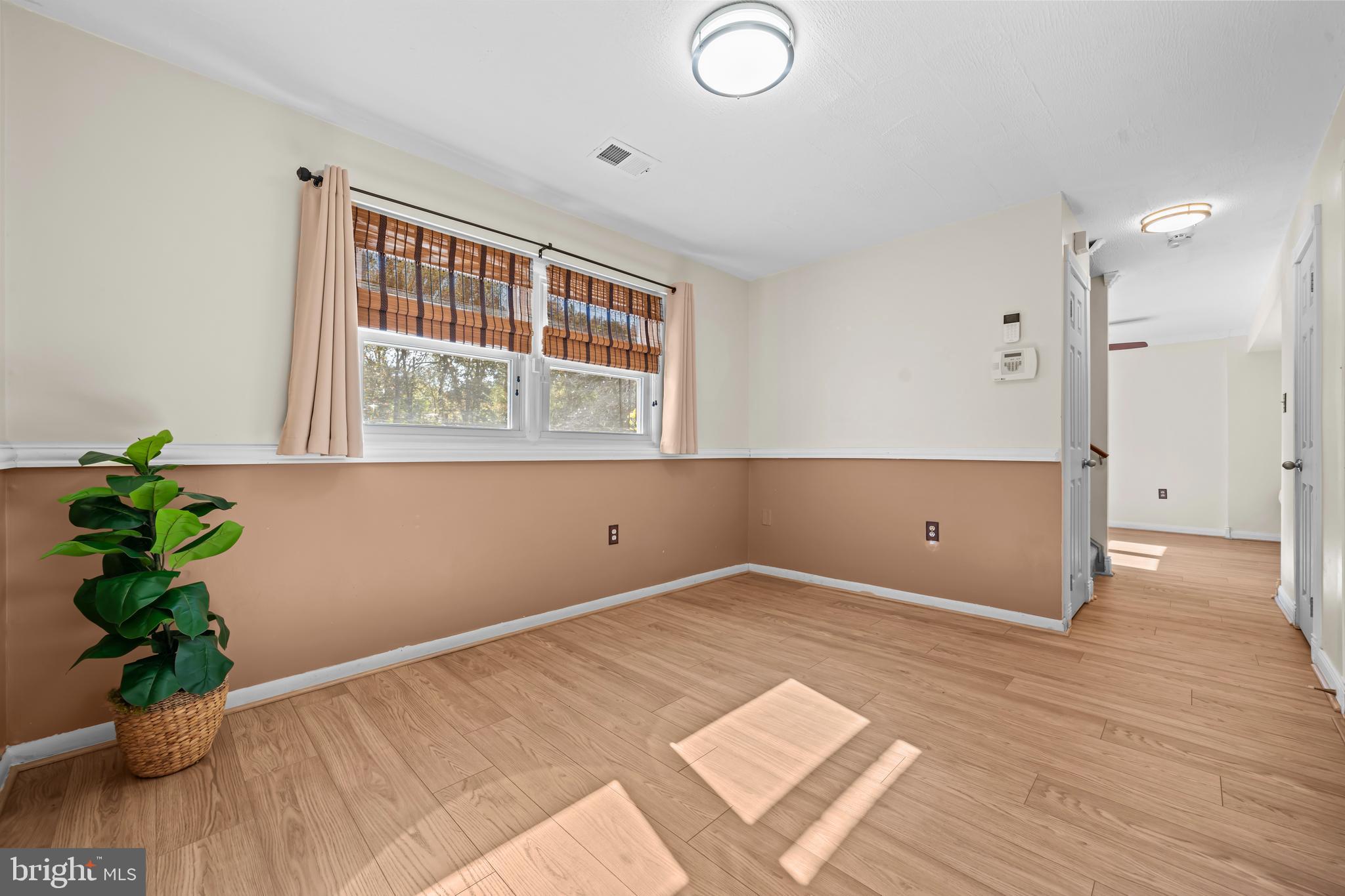 DANIA HILLS - Residential