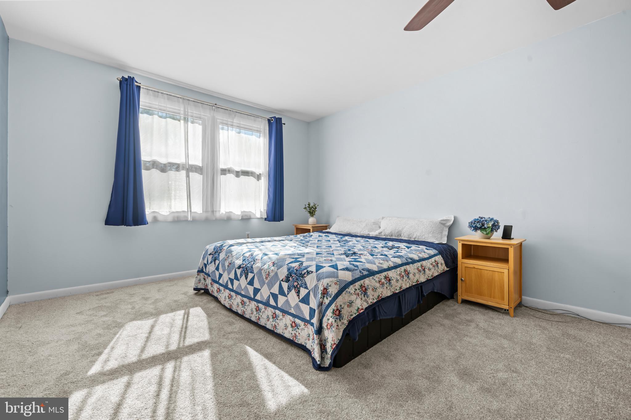 DANIA HILLS - Residential