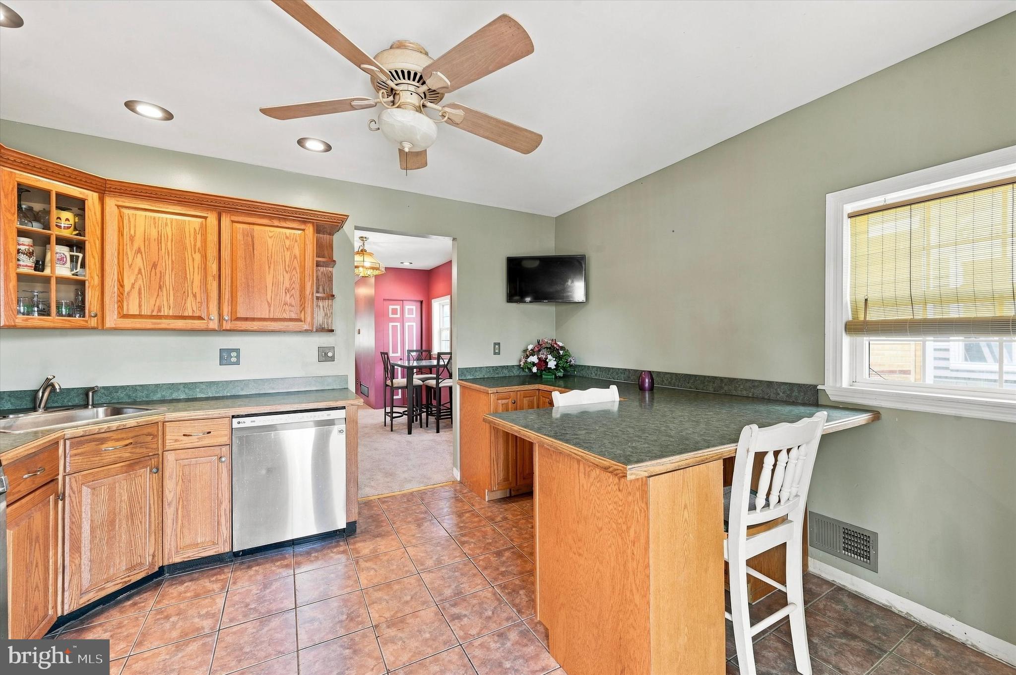 112 PRINTZ AVENUE