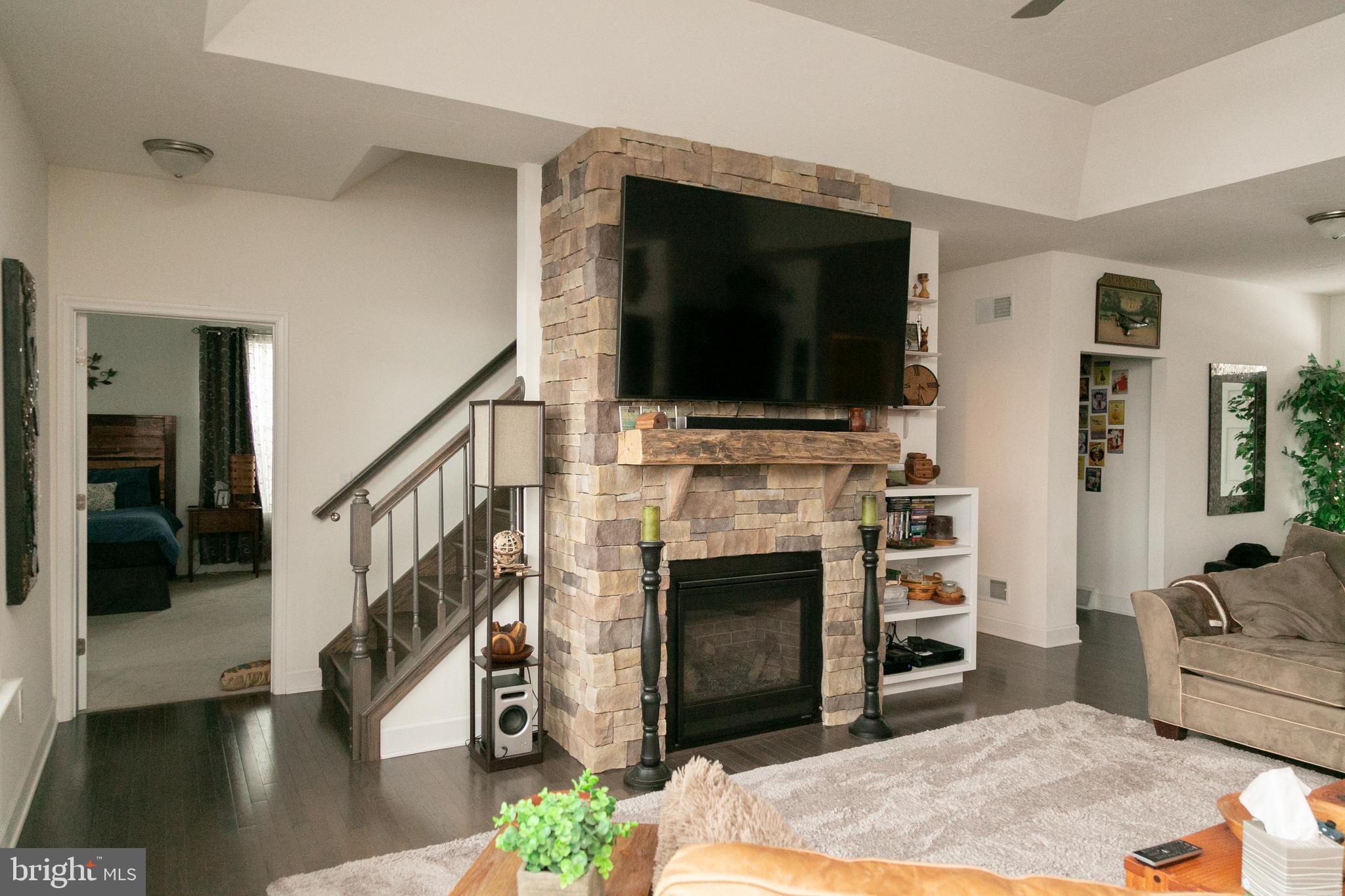 CUMBERLAND VILLAGE - Residential