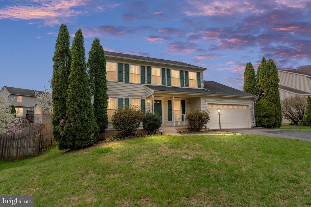 Photo of 5568 Roundtree Drive, WOODBRIDGE, VA 22193 (MLS # VAPW2114816)