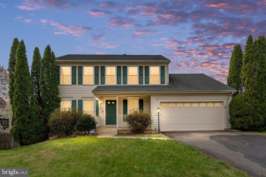 Photo of 5568 Roundtree Drive, WOODBRIDGE, VA 22193 (MLS # VAPW2114816)