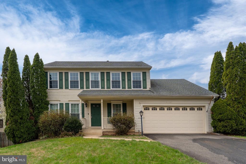Photo of 5568 Roundtree Drive, WOODBRIDGE, VA 22193 (MLS # VAPW2114816)