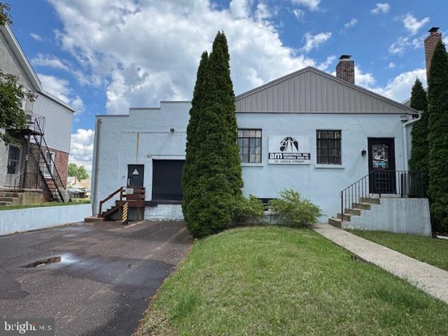 Rare purchase opportunity located in Lansdale. This versatile building is ideal for numerous industries. The unit will be cleaned out and delivered empty by August 30, 2025. The building runs street-to-alley, offering multiple entrance points for convenient access. The warehouse features an 8 × 8 loading dock with a 12 × 12 drive-in door. Interior accommodations include 3 offices and 2 half baths.Zoned Light Manufacturing. Strategically situated near Route 309, I-476, and the Pennsylvania Turnpike. Public transportation is easily accessible, with the train station less than 3 blocks away.