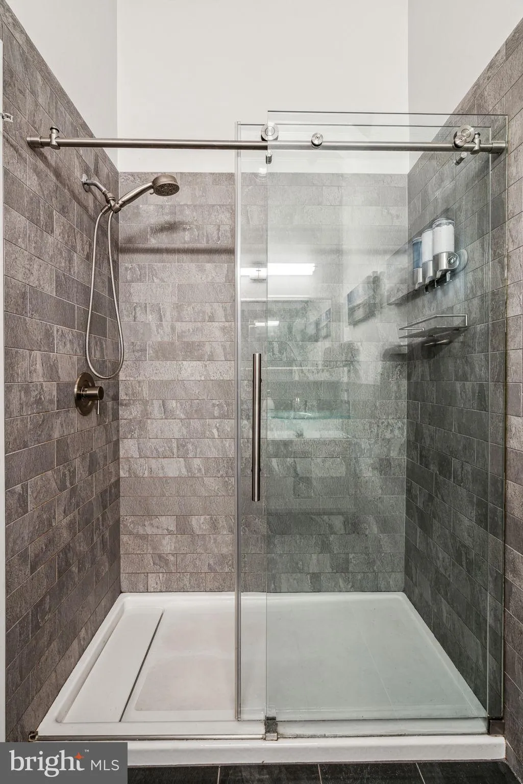 Philadelphia, Pennsylvania 19103, United States, 2 Bedrooms Bedrooms, ,2 BathroomsBathrooms,Residential,Active,8455