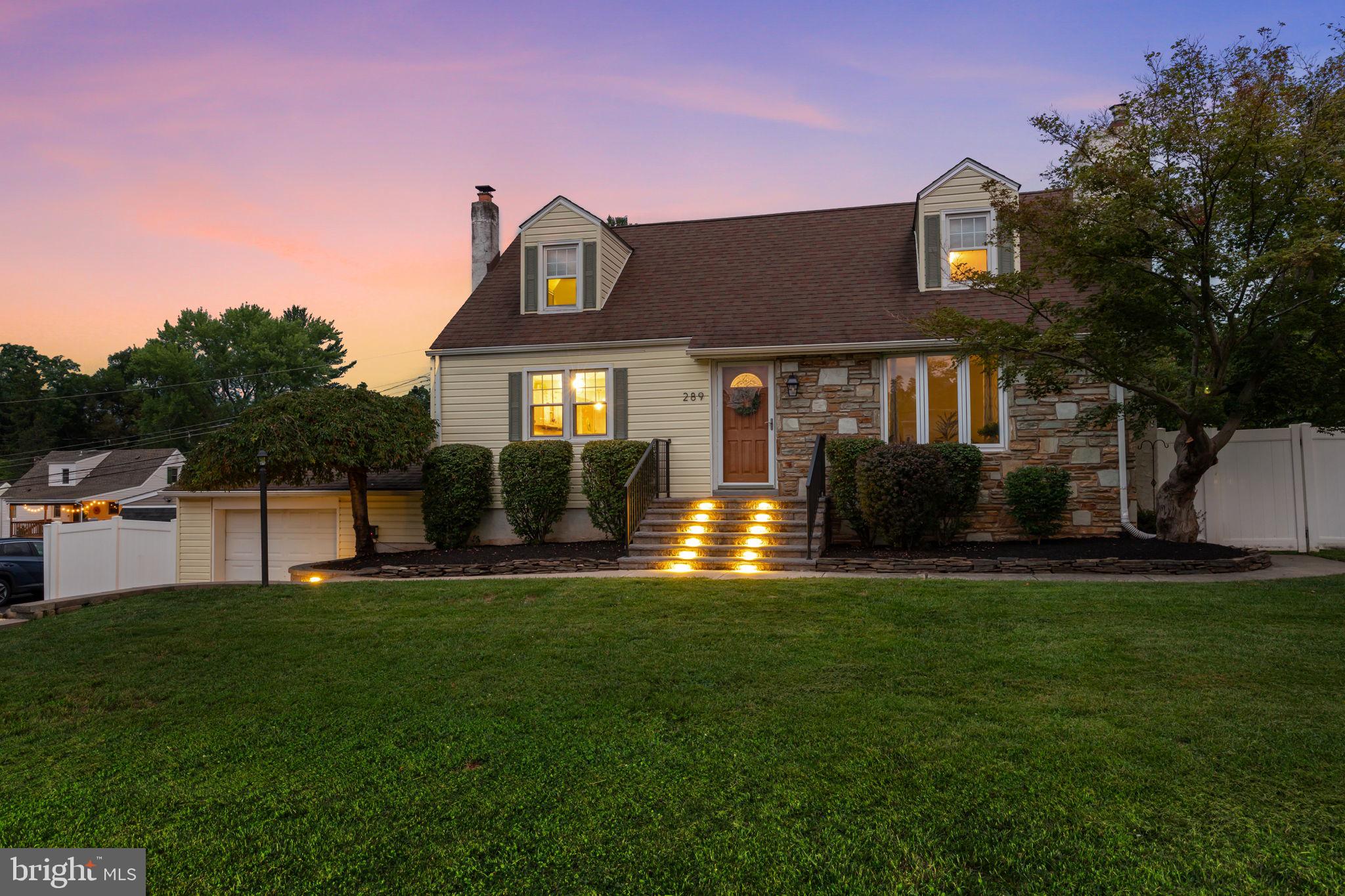 289 ROSEWOOD AVENUE