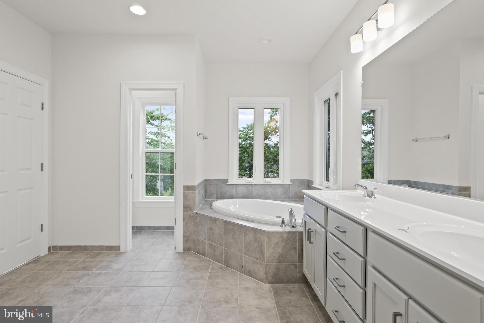 ASHDALE-BIRCHDALE - Residential