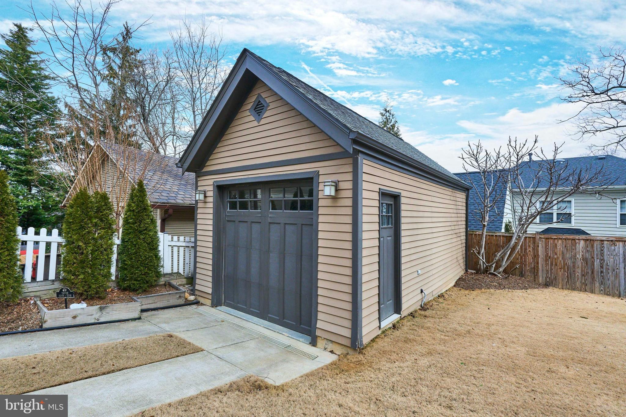 LYON PARK - Residential