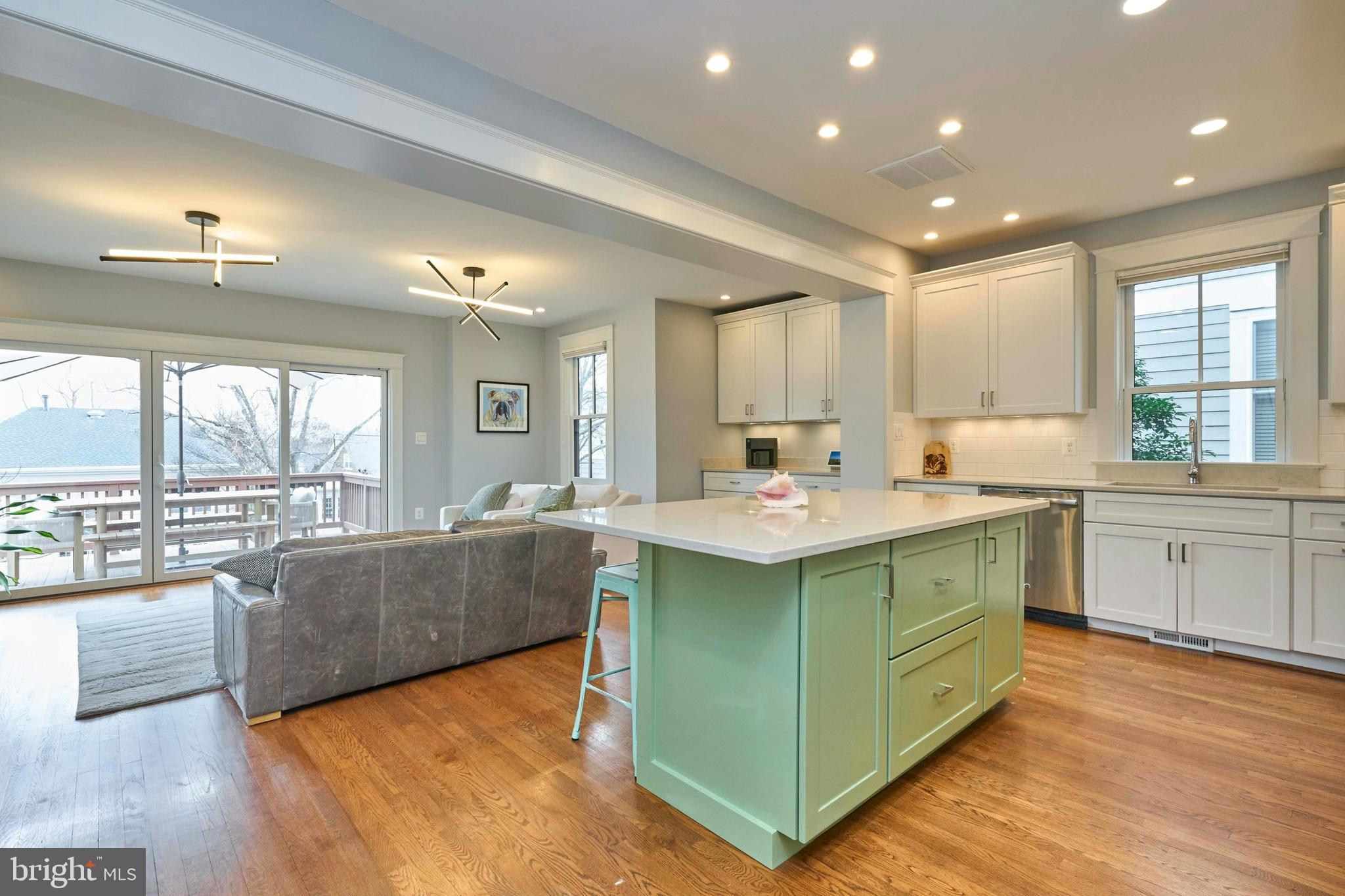 205 N FILLMORE STREET