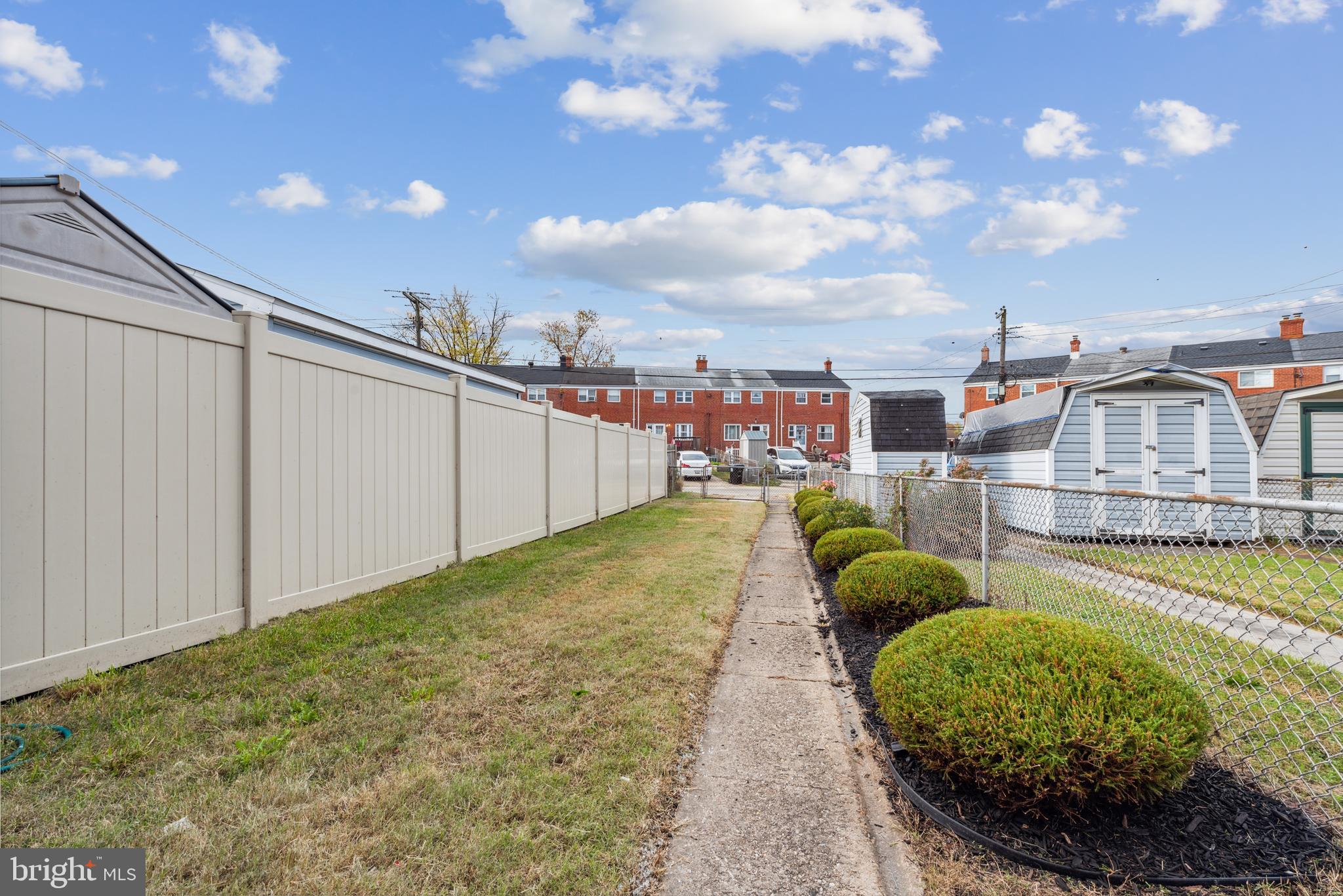 CHARLESMONT - Residential