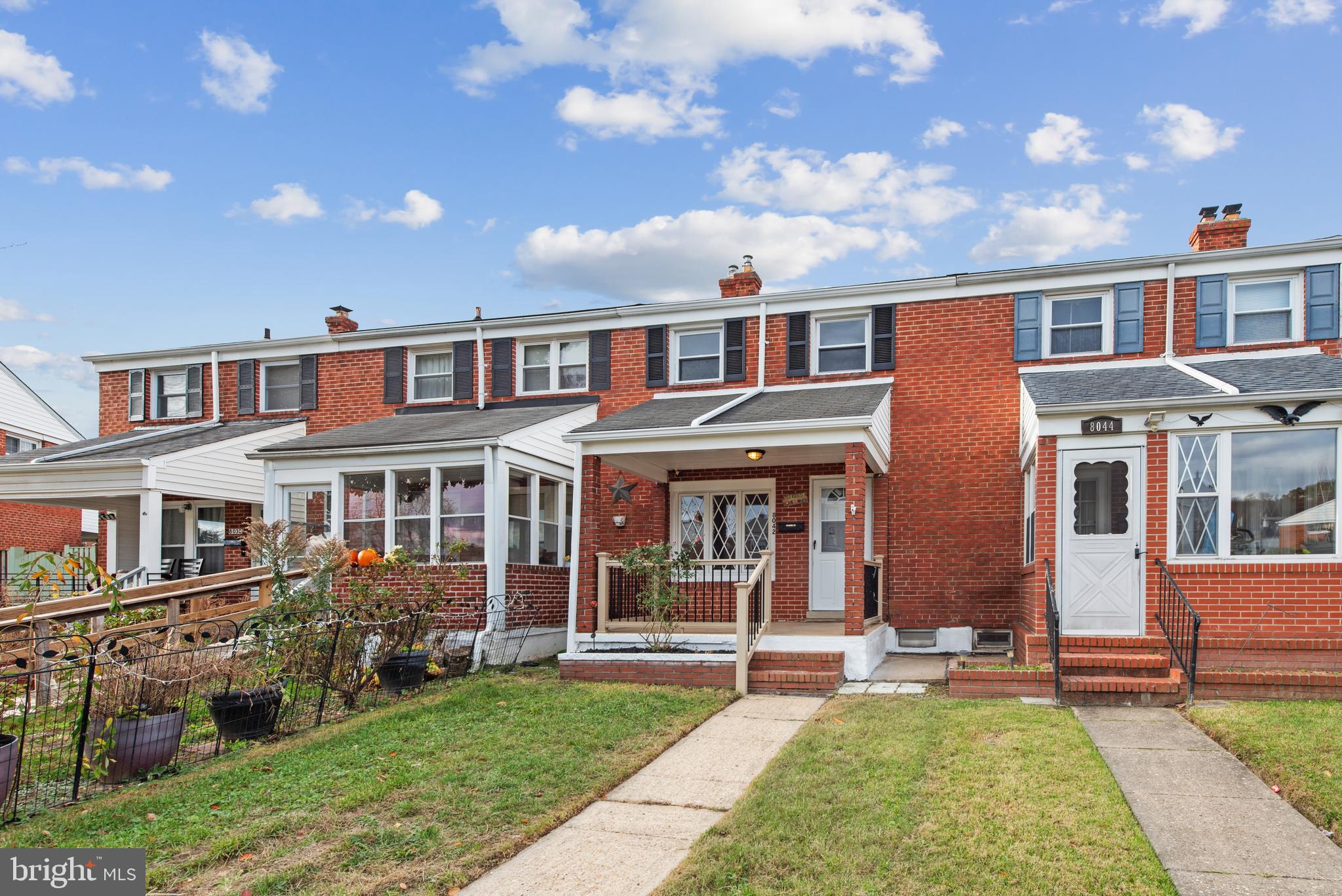 8042 WALLACE ROAD