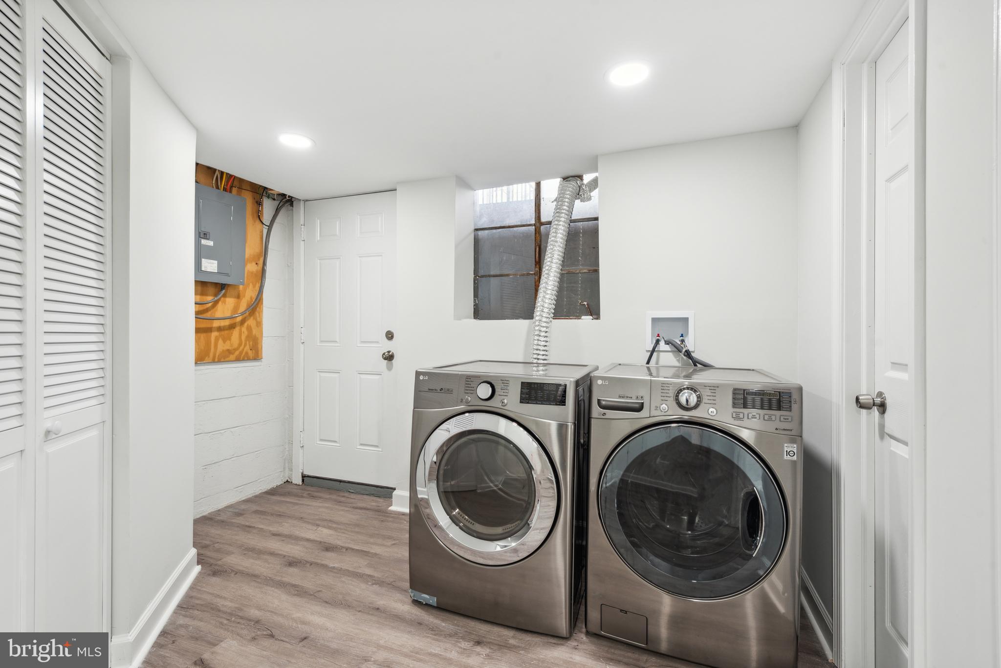 CHARLESMONT - Residential